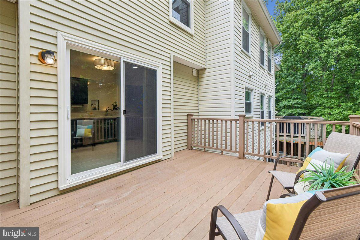 CROFTON MEADOWS - Residential
