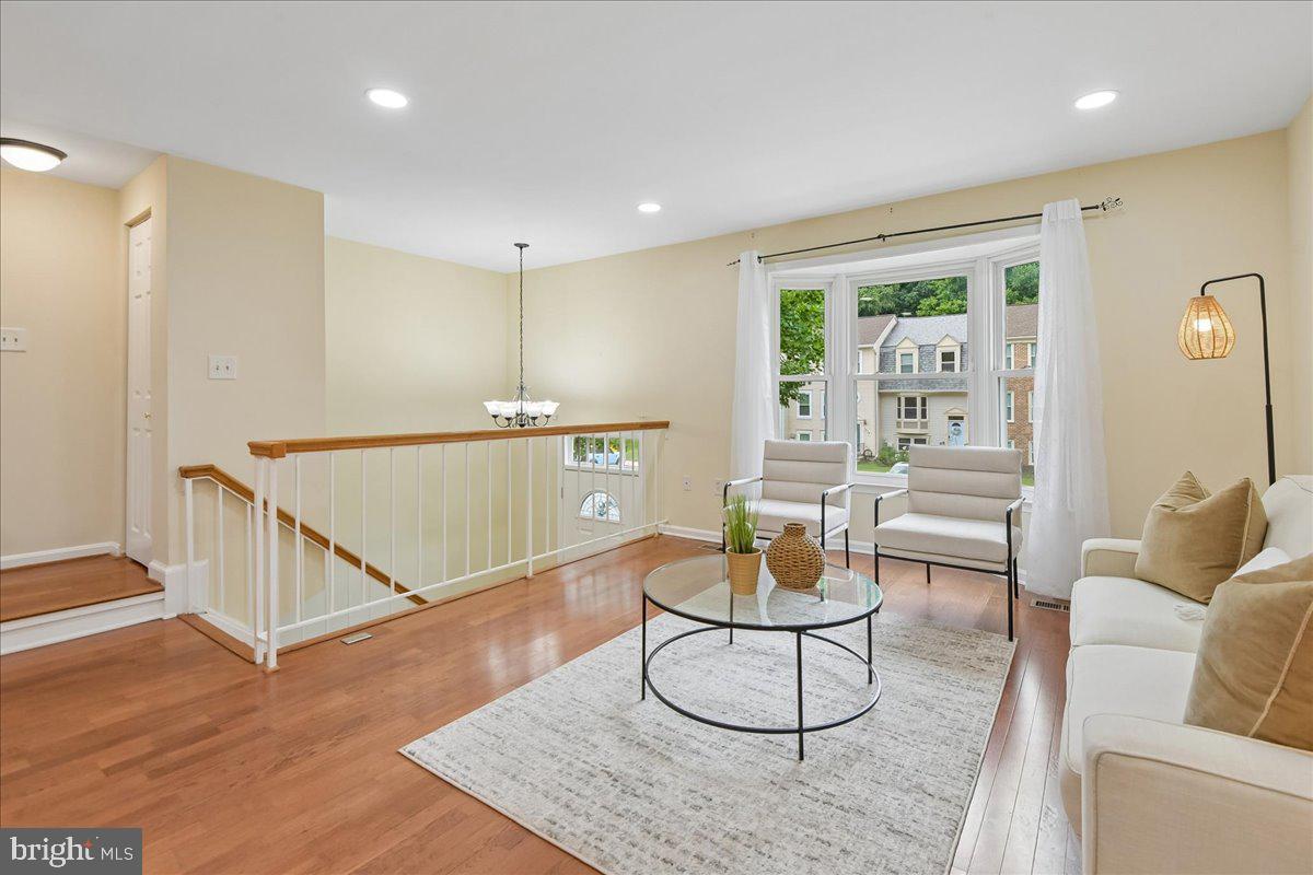 CROFTON MEADOWS - Residential