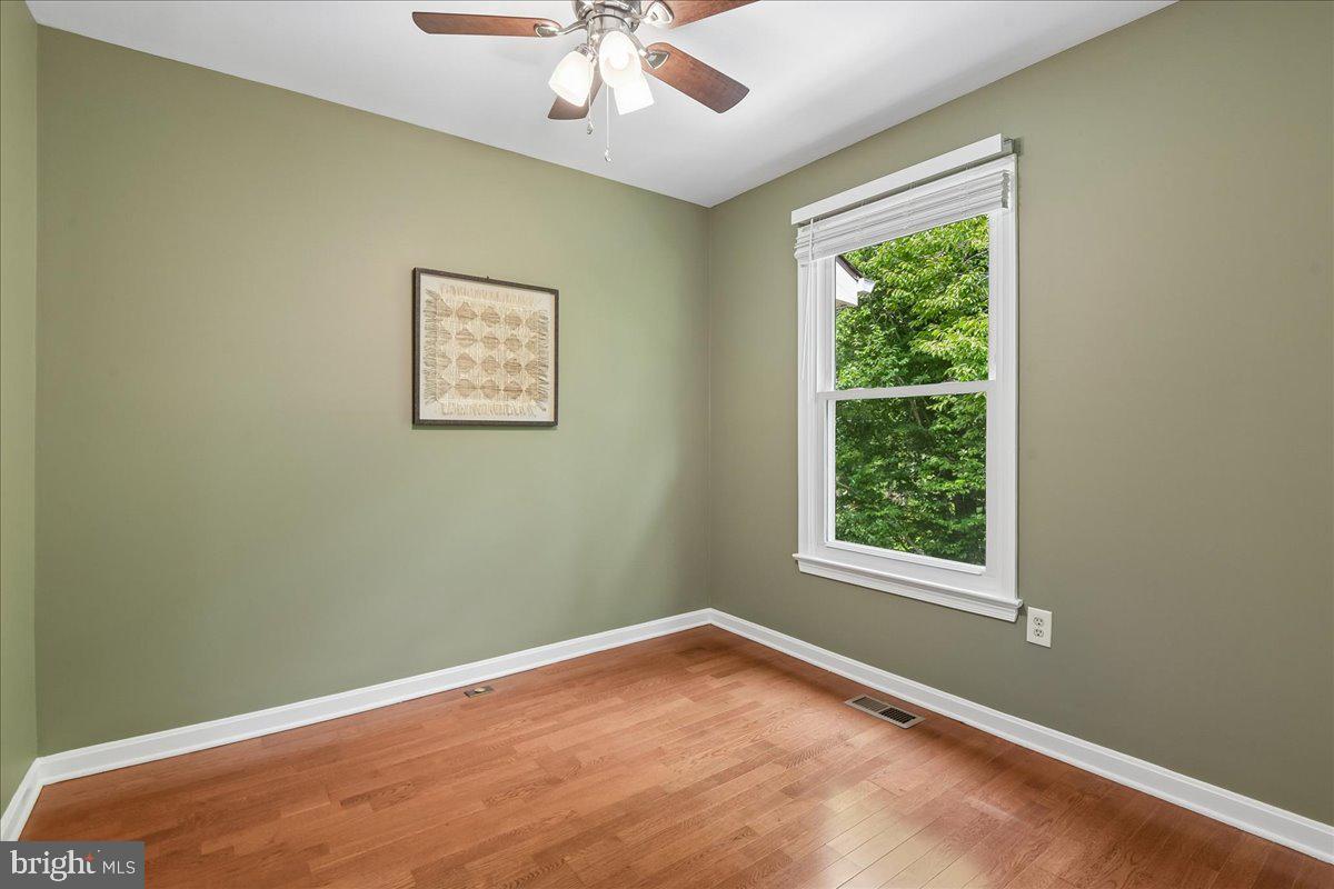 CROFTON MEADOWS - Residential
