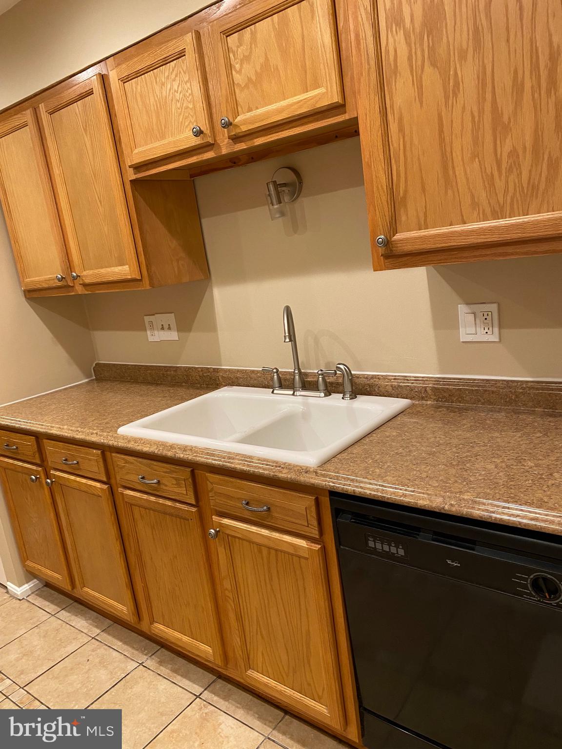 ABERDEEN HILLS - Residential Lease
