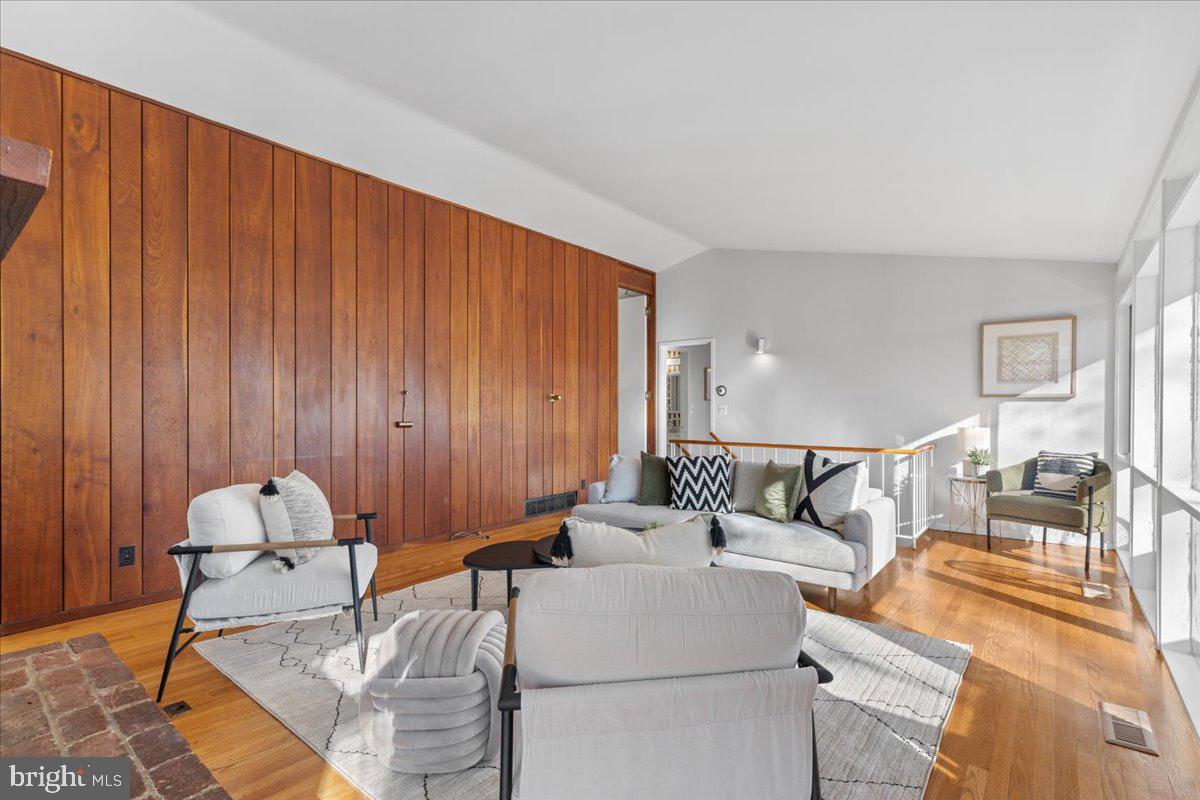 GLEN ECHO HEIGHTS - Residential