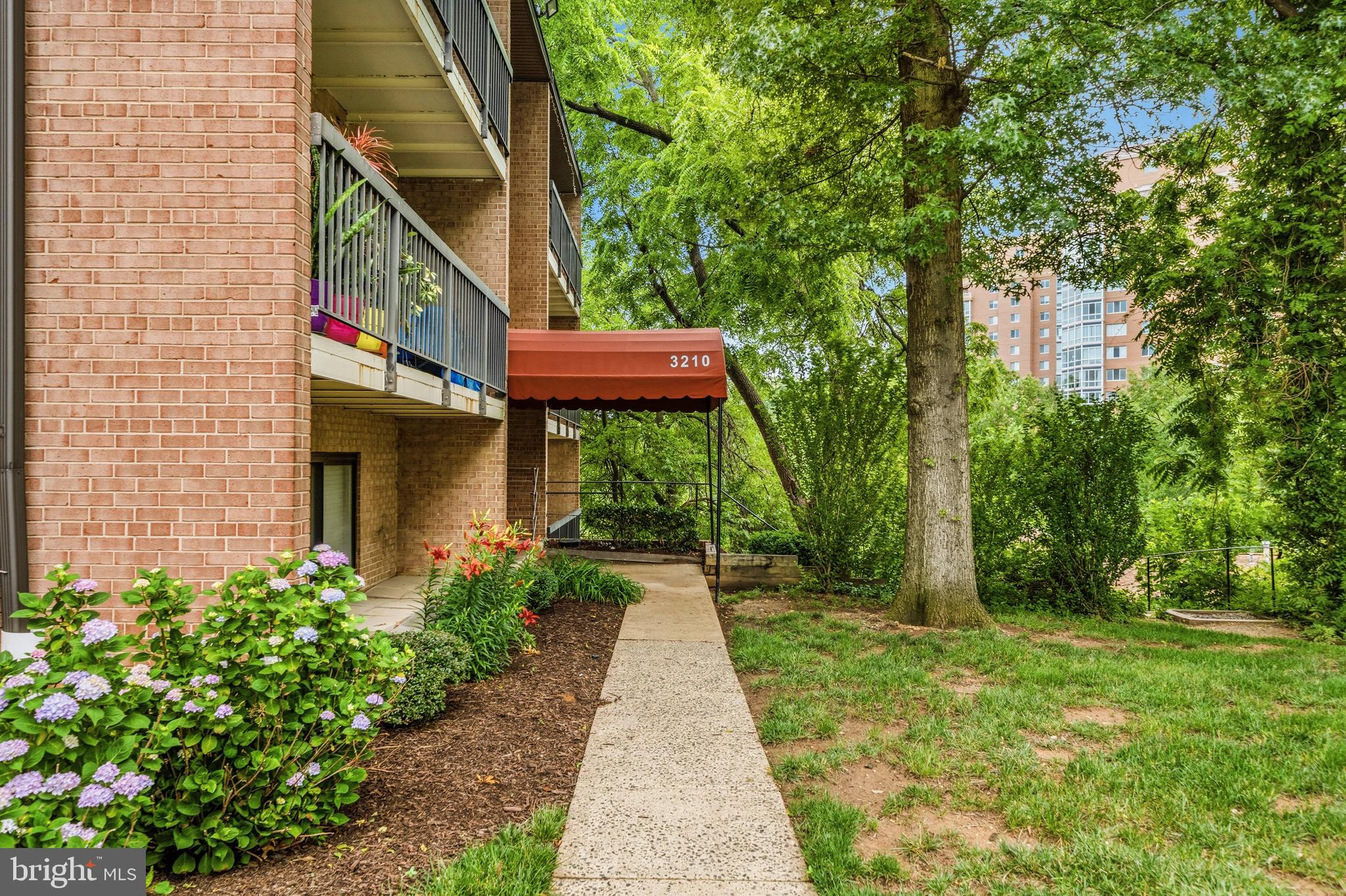 BOLLING BROOK - Residential