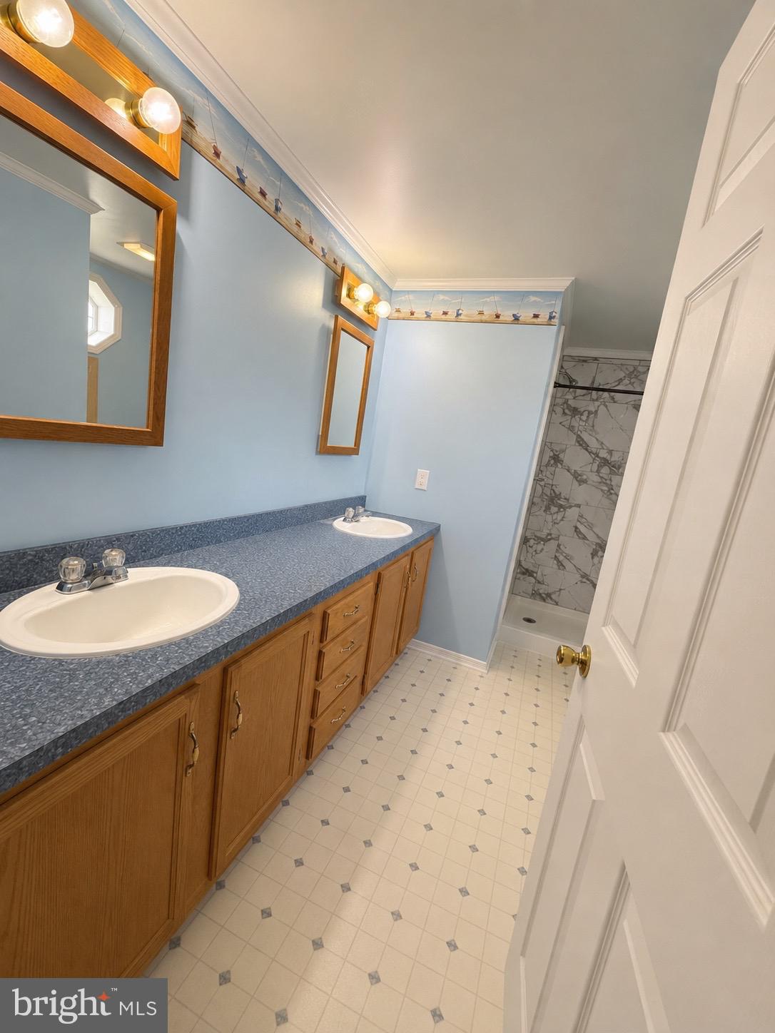 WALNUT MEADOWS - Residential