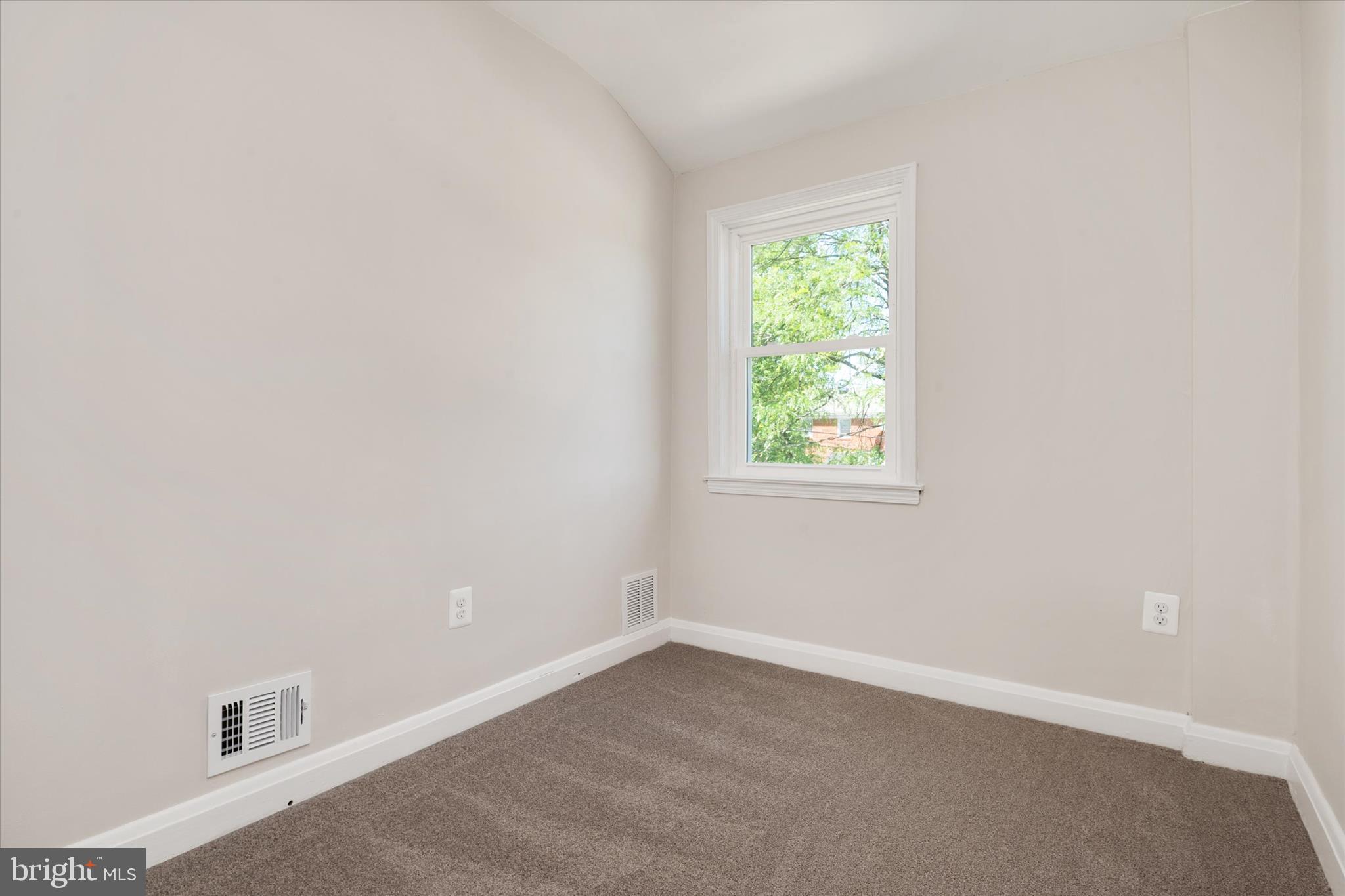 IDLEWOOD - Residential