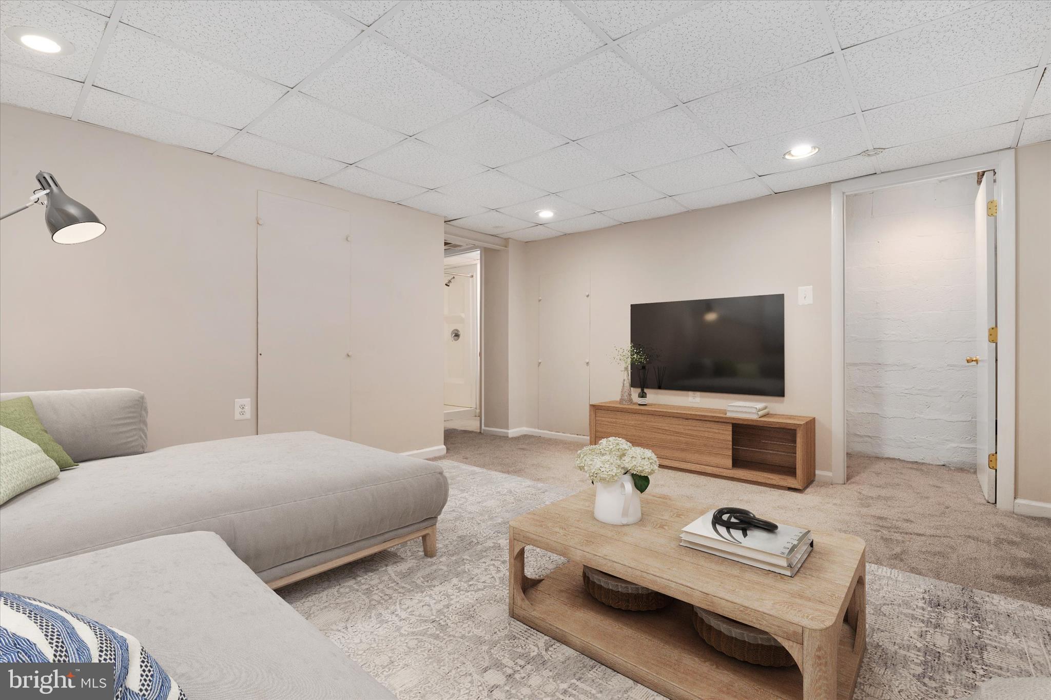 IDLEWOOD - Residential