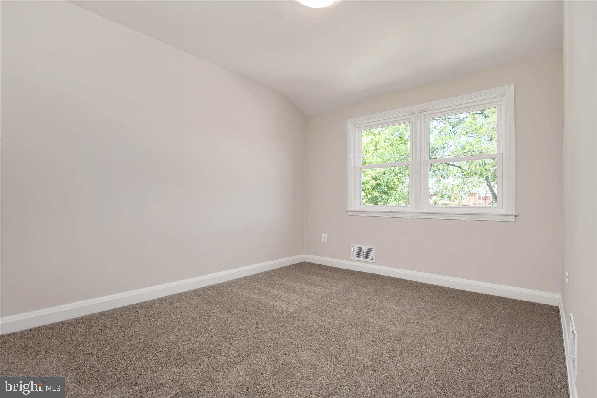 IDLEWOOD - Residential