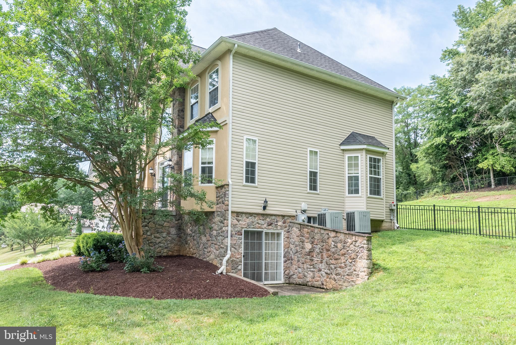 BARRINGTON - Residential