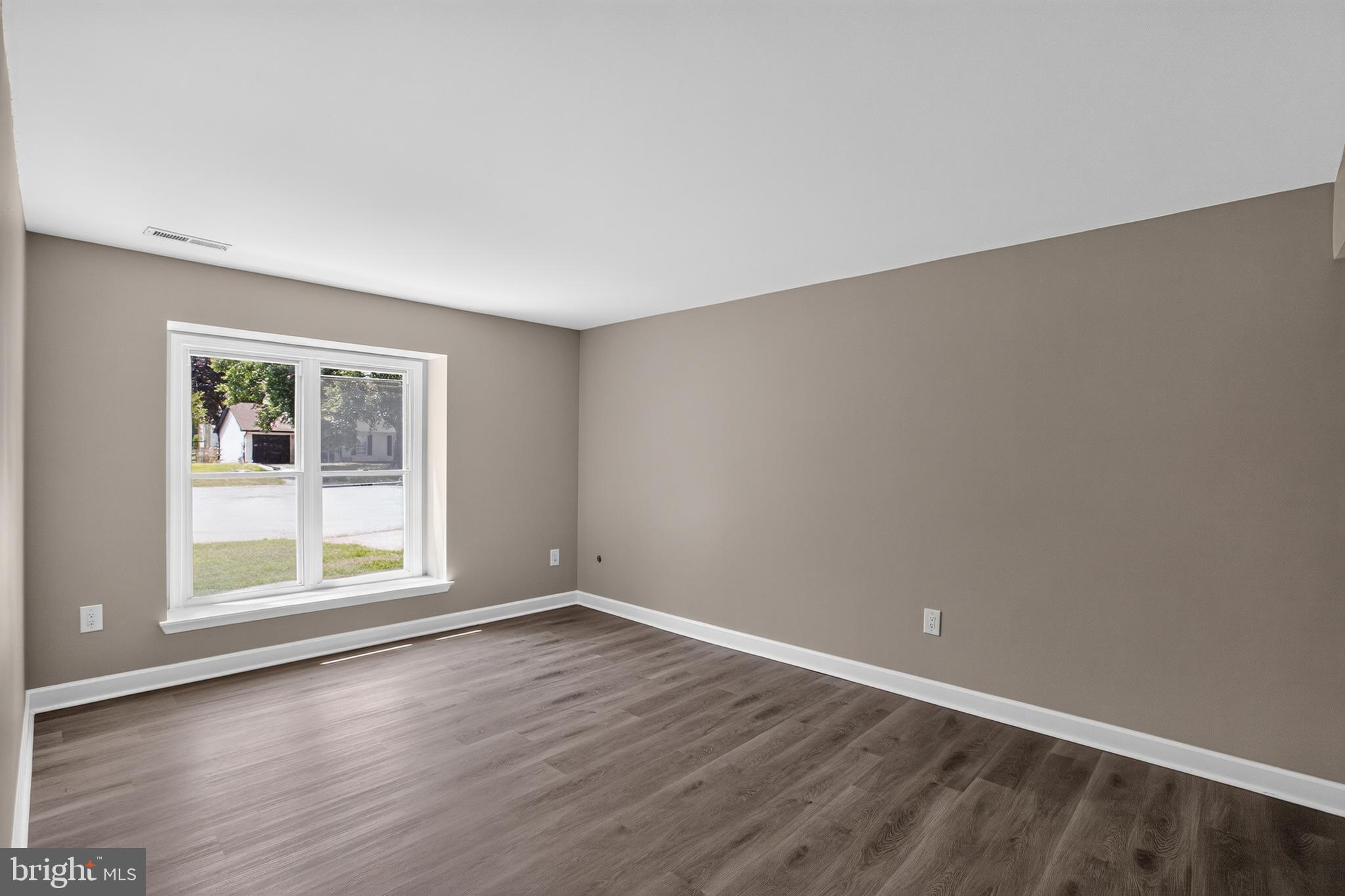WAKEFIELD - Residential