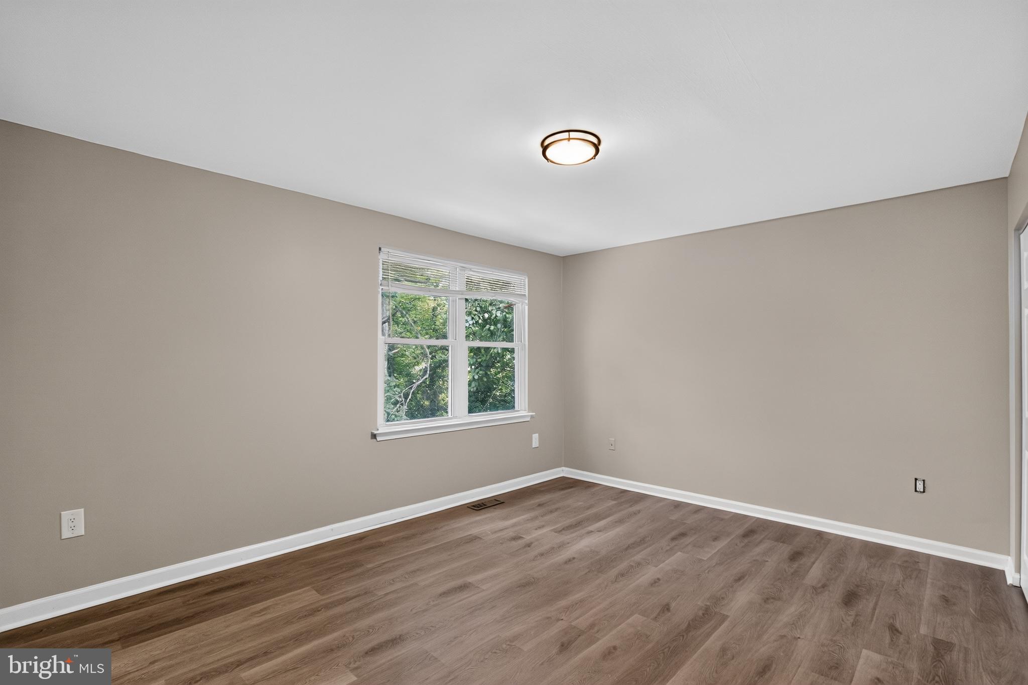 WAKEFIELD - Residential