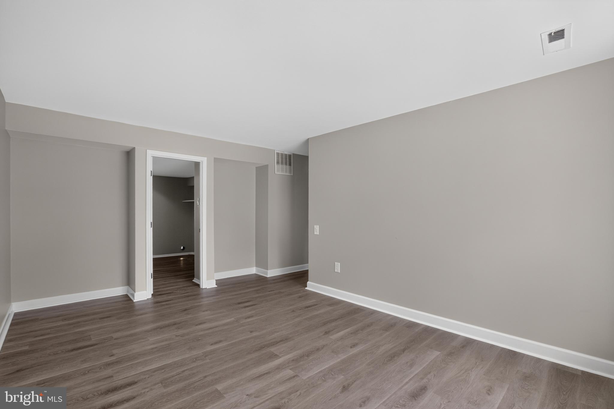 WAKEFIELD - Residential