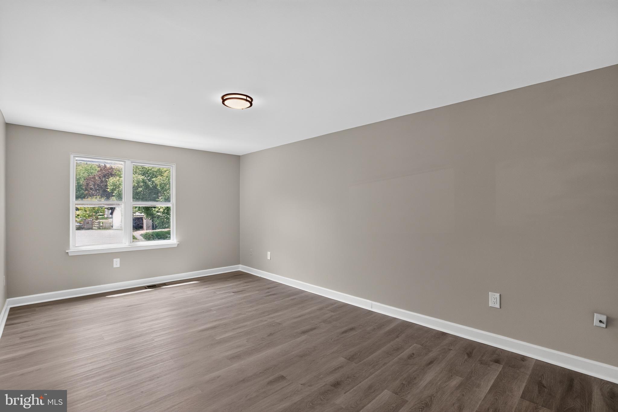 WAKEFIELD - Residential