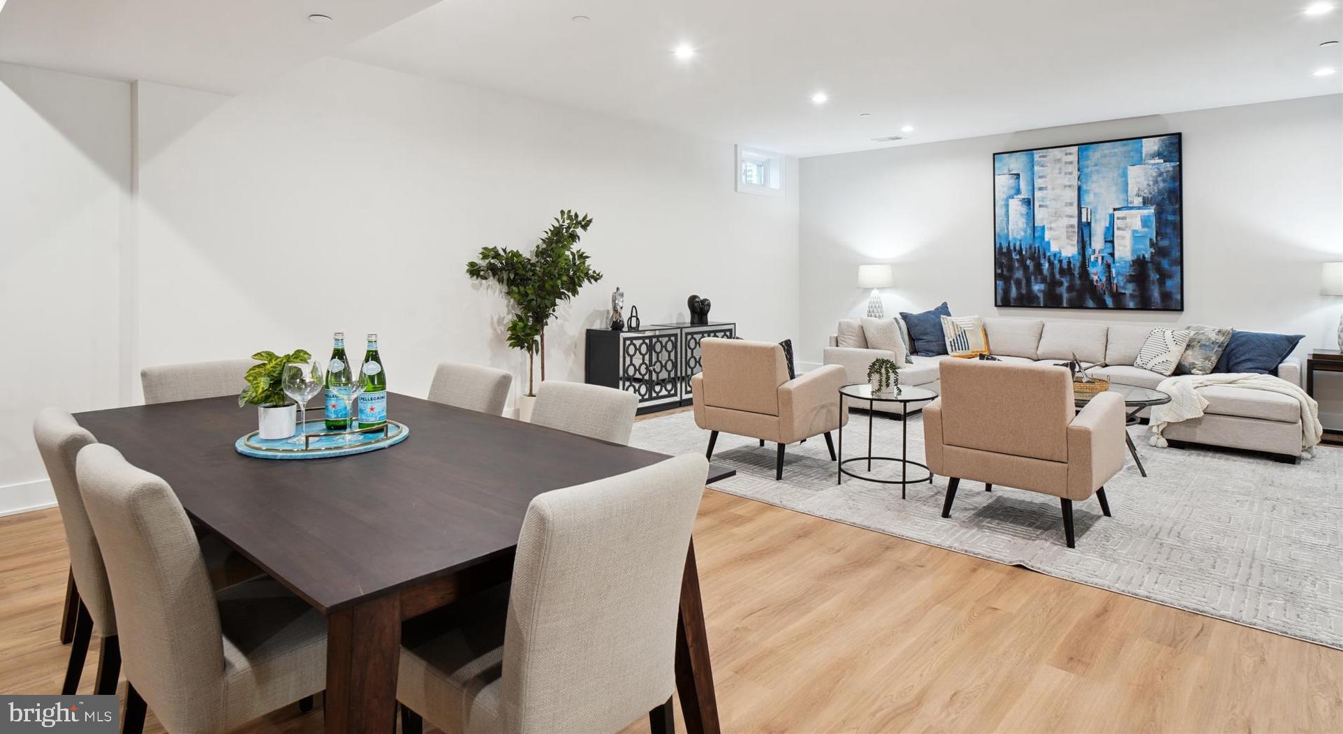 KENSINGTON ESTATES - Residential