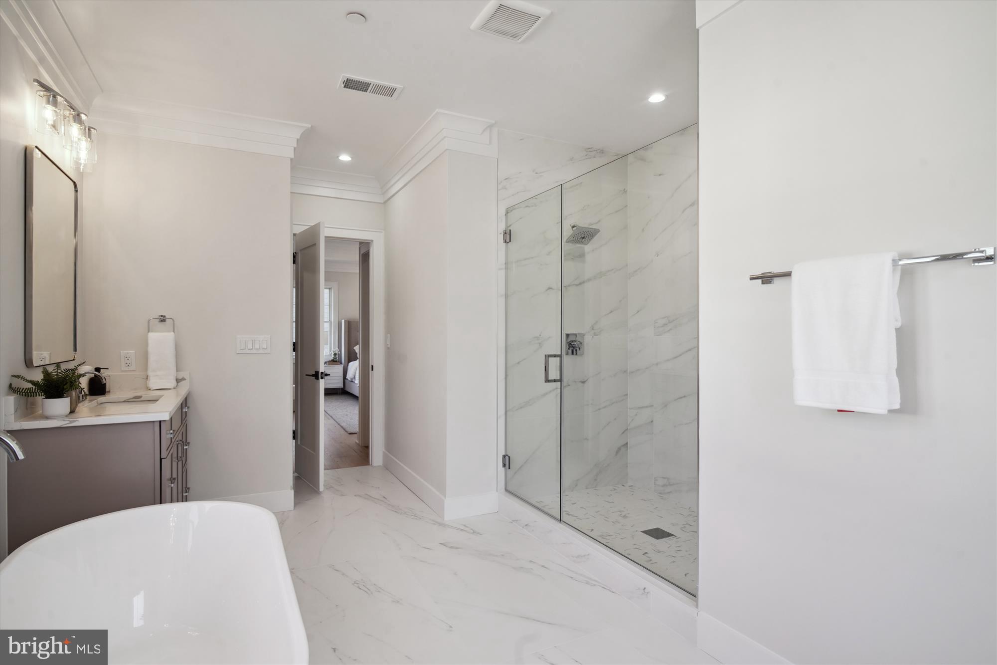 KENSINGTON ESTATES - Residential