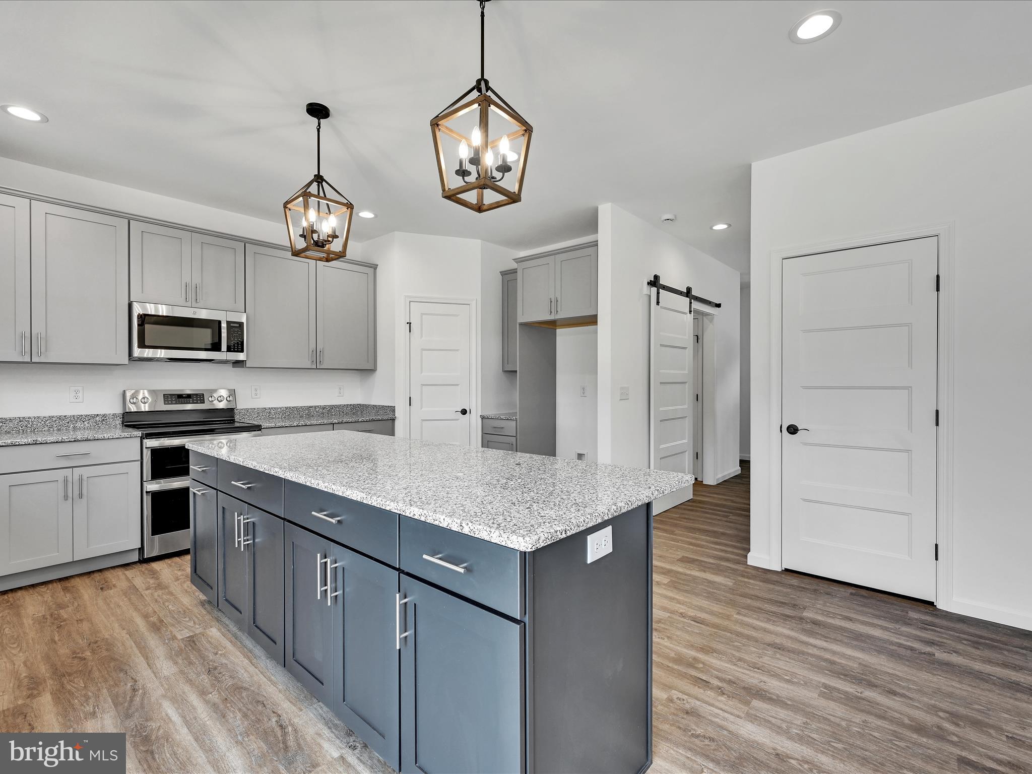 HAYS LANDING - Residential