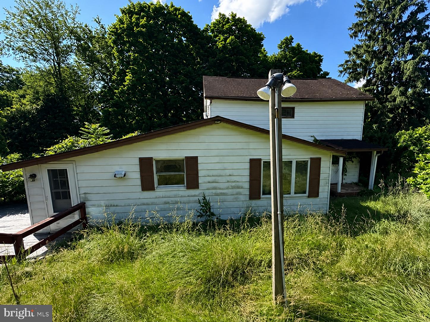 ONLINE AUCTION: This auction takes place on the Ashland Auction Group website bidding platform. Bidding begins 7/31/2026, 10:00 AM. Bidding ends 8/4/2026, 11:40 AM. The list price is the suggested opening bid. Deposit: $5,000.

This two-story detached house is located in Mount Savage, MD of Allegany County. Residents can enjoy the nearby attractions and facilities such as the Mount Savage Museum and the GAP Mile Marker 11 - Vista Point. The property’s current occupancy is unknown. It has easy access to Mount Savage Road (MD-36), offering convenient connections to nearby communities, shopping, dining, and regional destinations in the Cumberland and Frostburg areas.