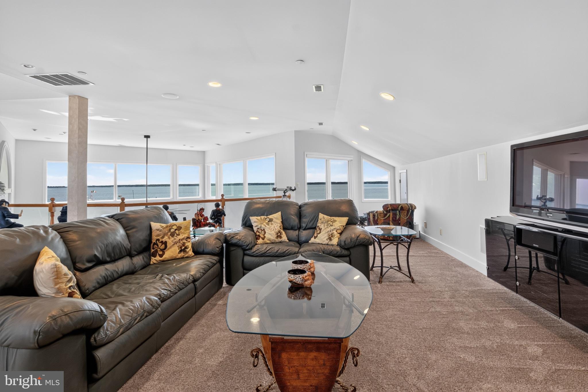 SOUTHWIND - Residential