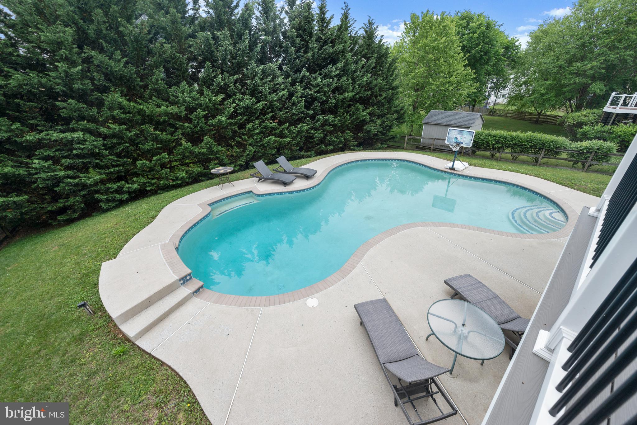 DENNIS PRESERVE - Residential