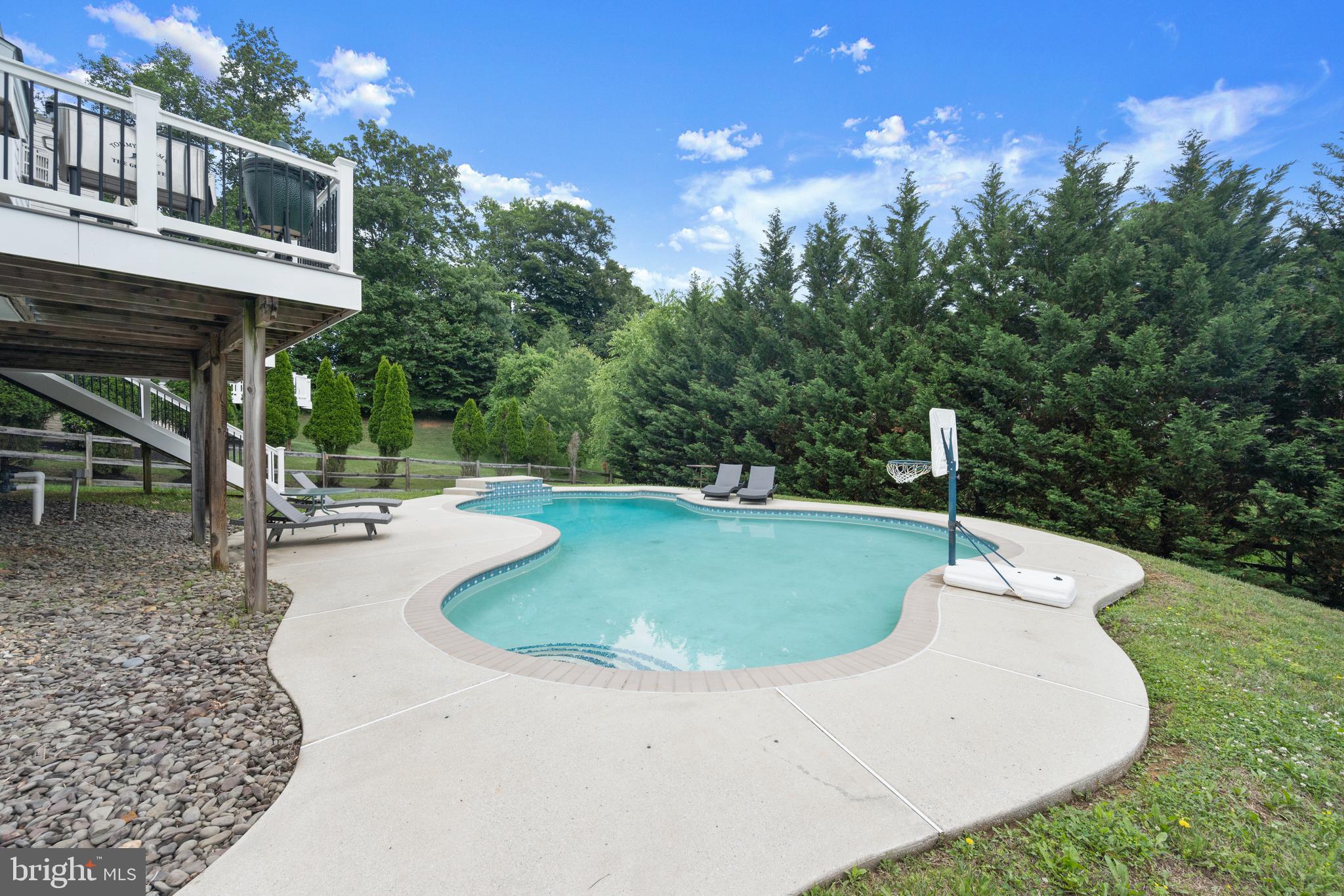 DENNIS PRESERVE - Residential