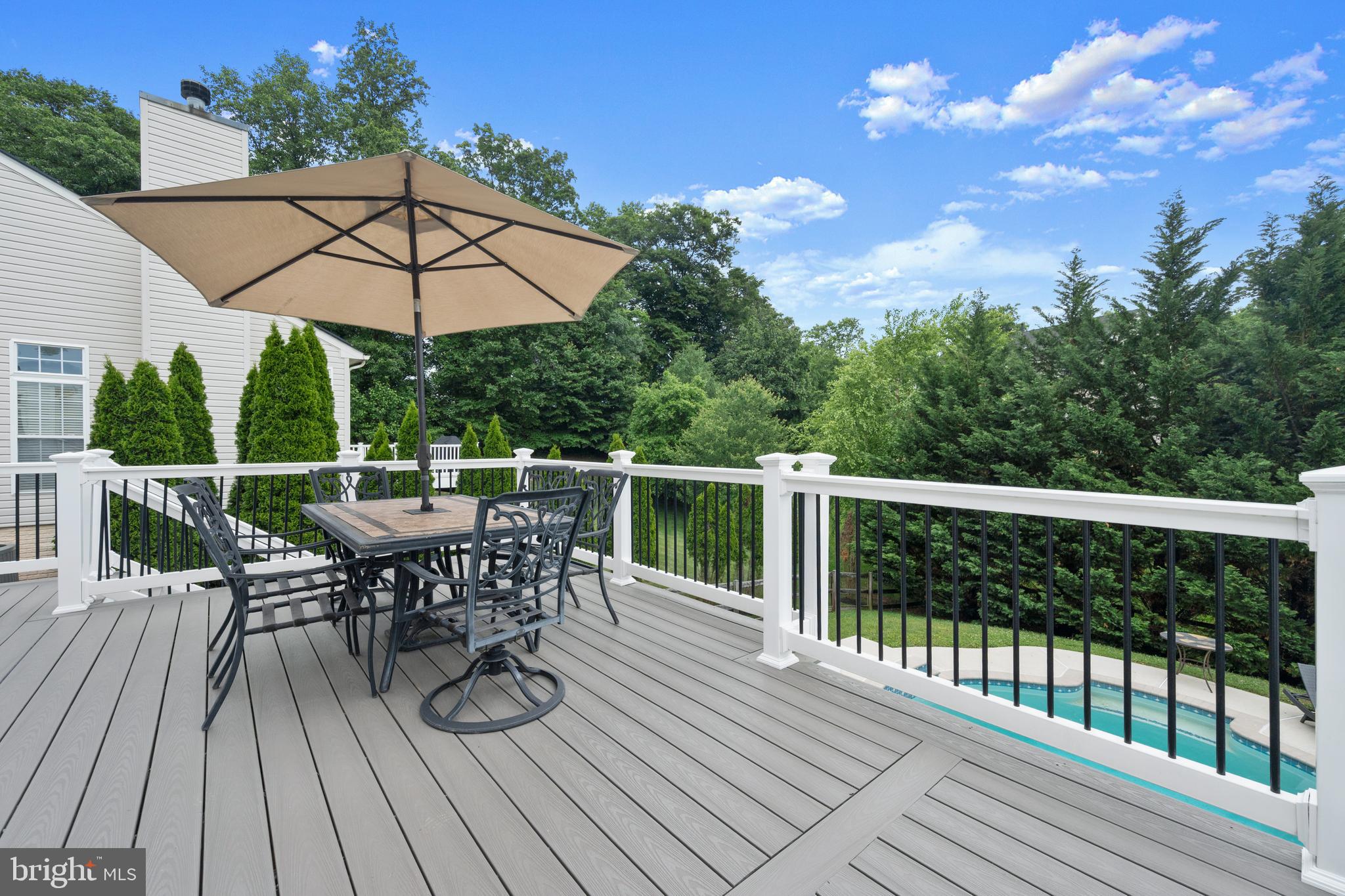 DENNIS PRESERVE - Residential