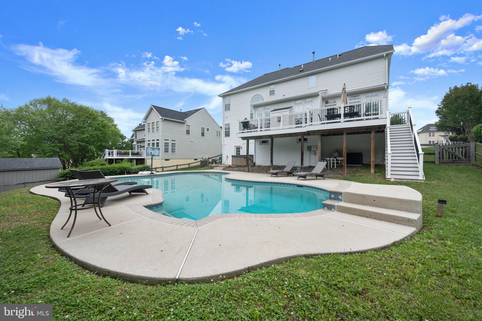 DENNIS PRESERVE - Residential