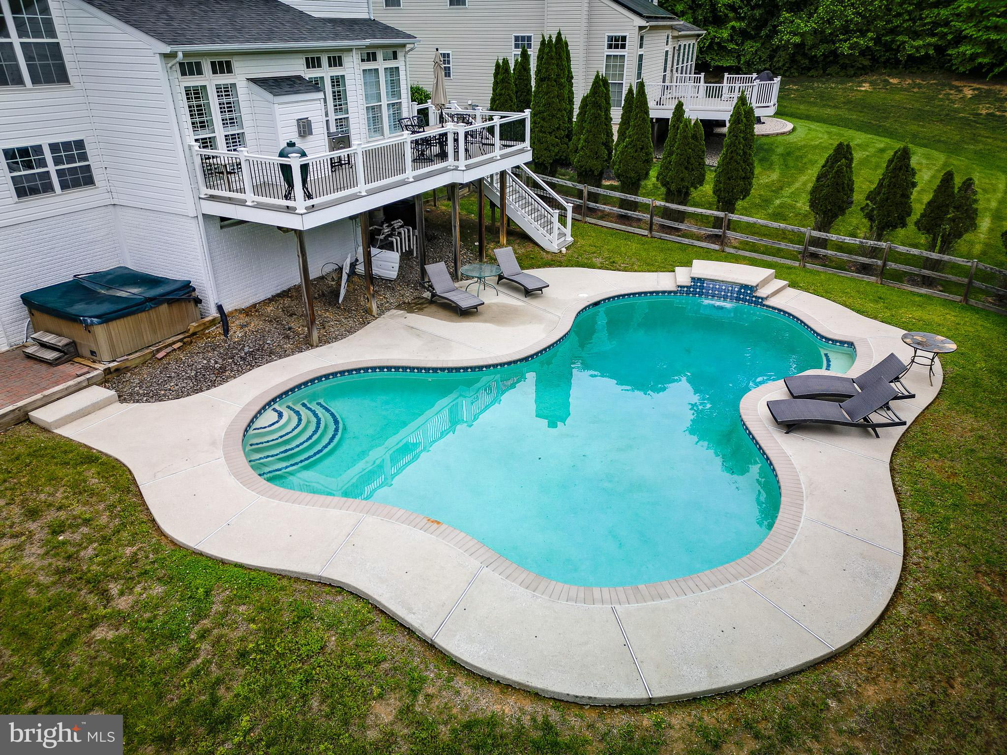 DENNIS PRESERVE - Residential
