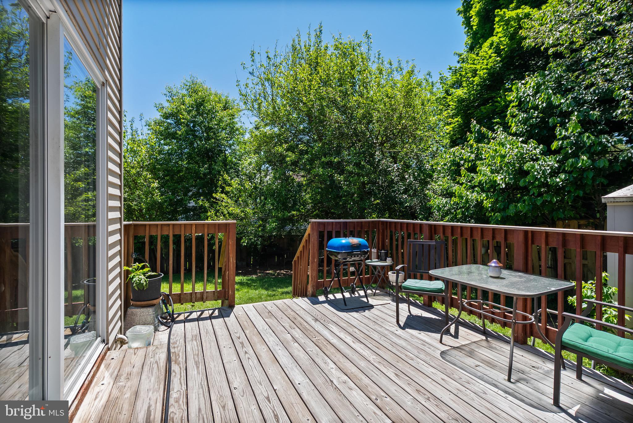 GUILFORD SQUARE - Residential