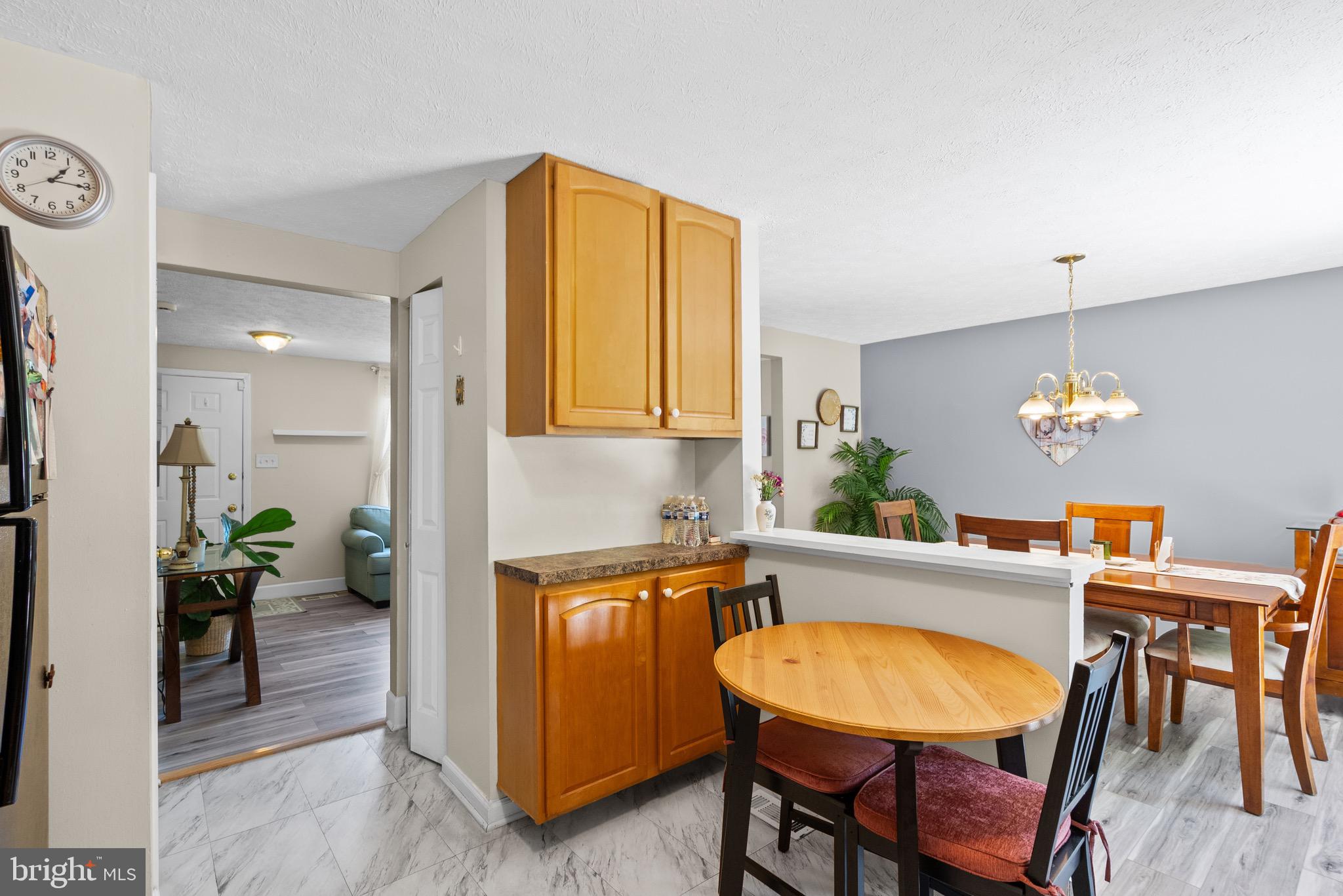 GUILFORD SQUARE - Residential