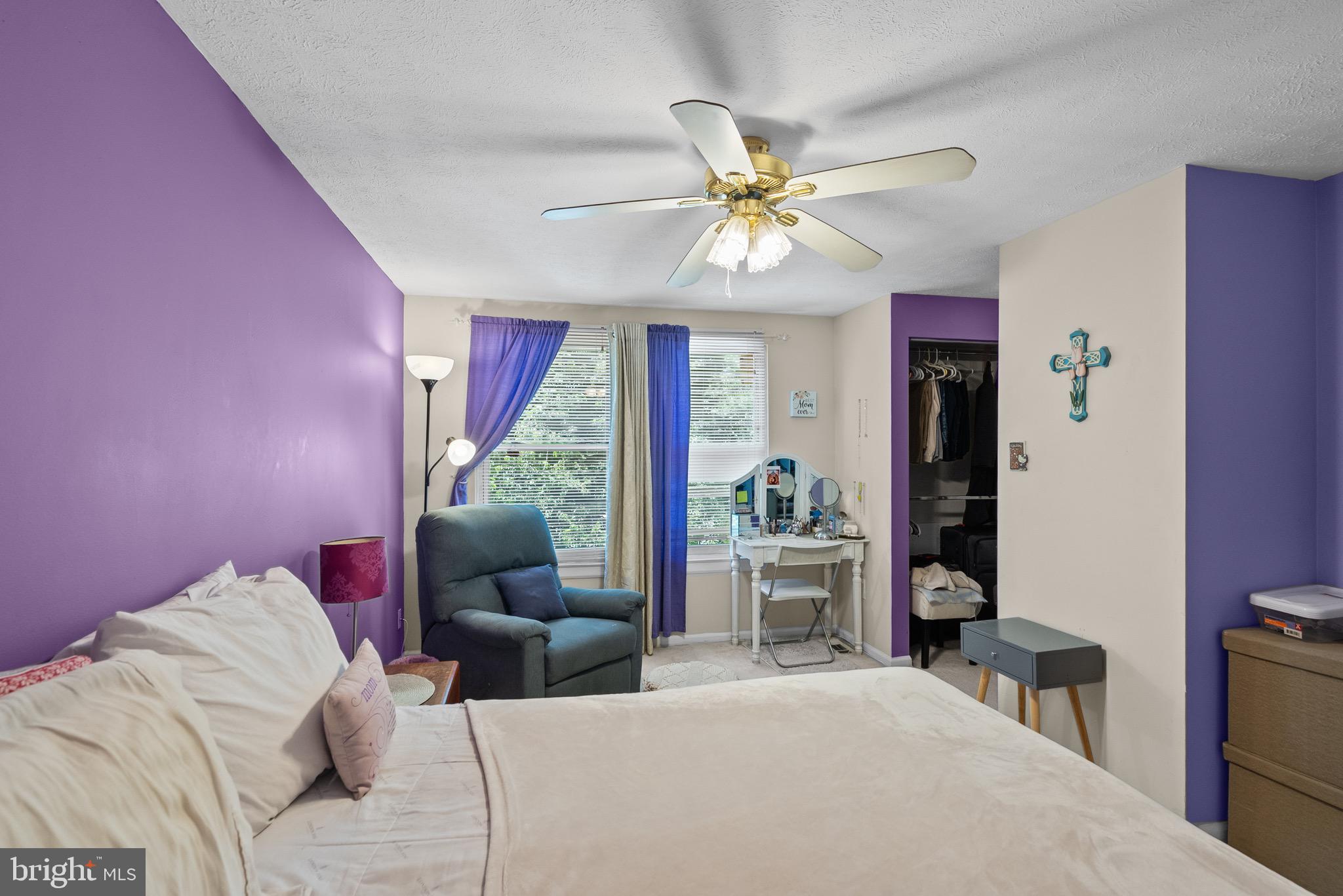 GUILFORD SQUARE - Residential