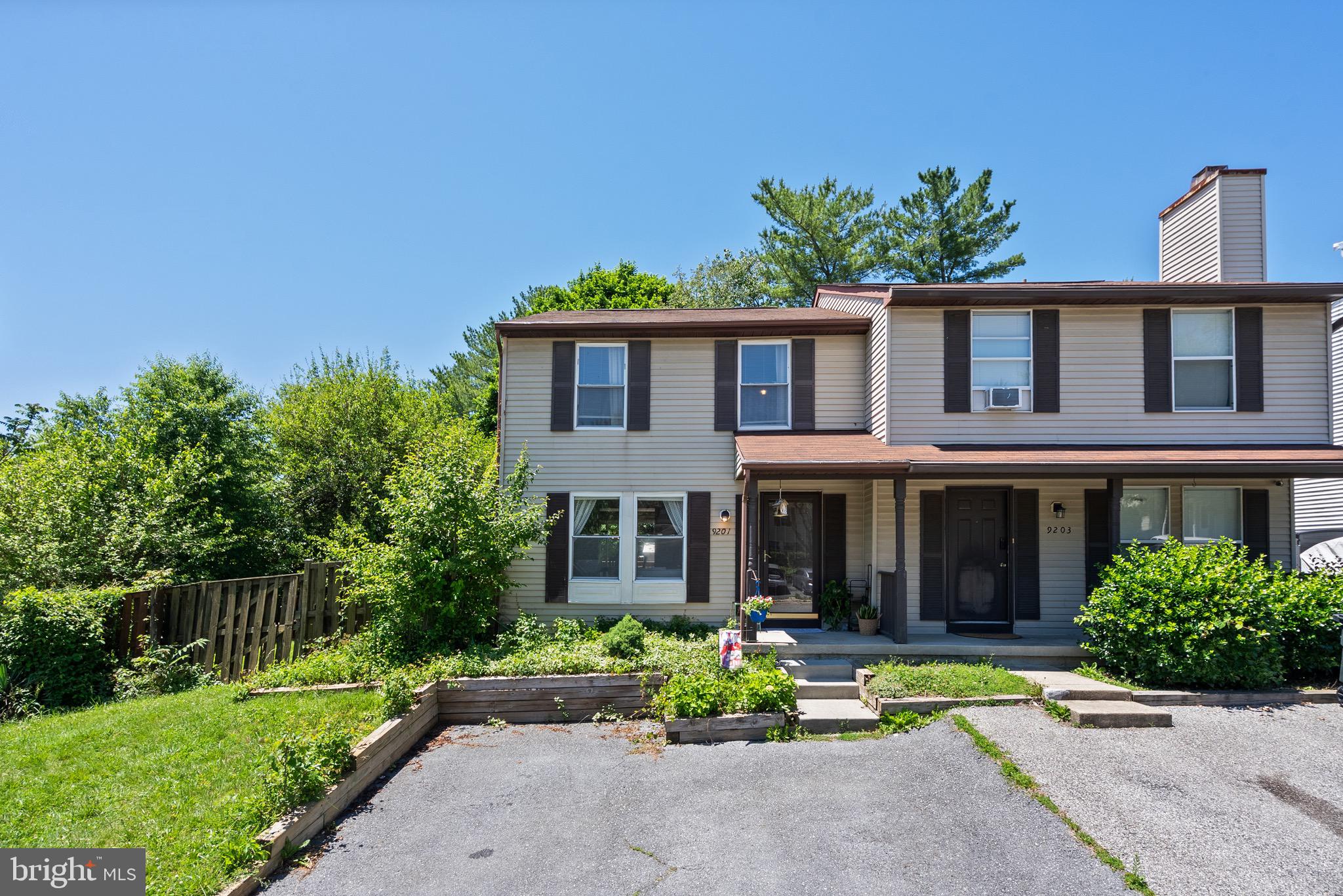 GUILFORD SQUARE - Residential