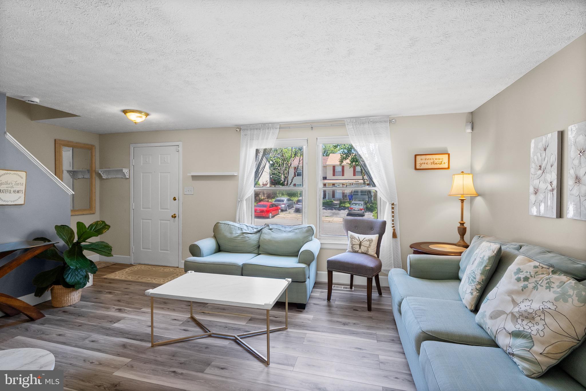 GUILFORD SQUARE - Residential