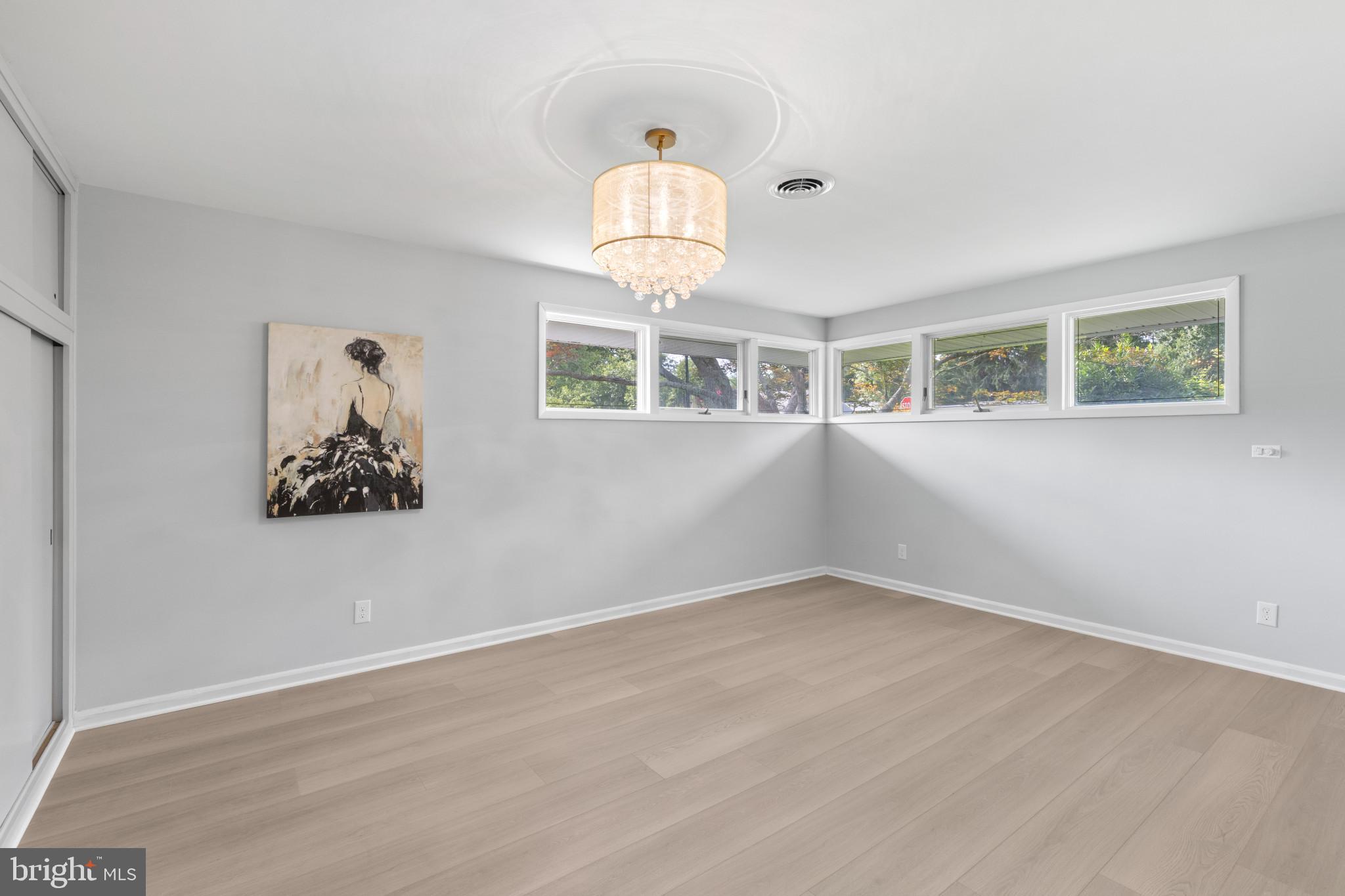 LONG MEADOW ESTATES - Residential