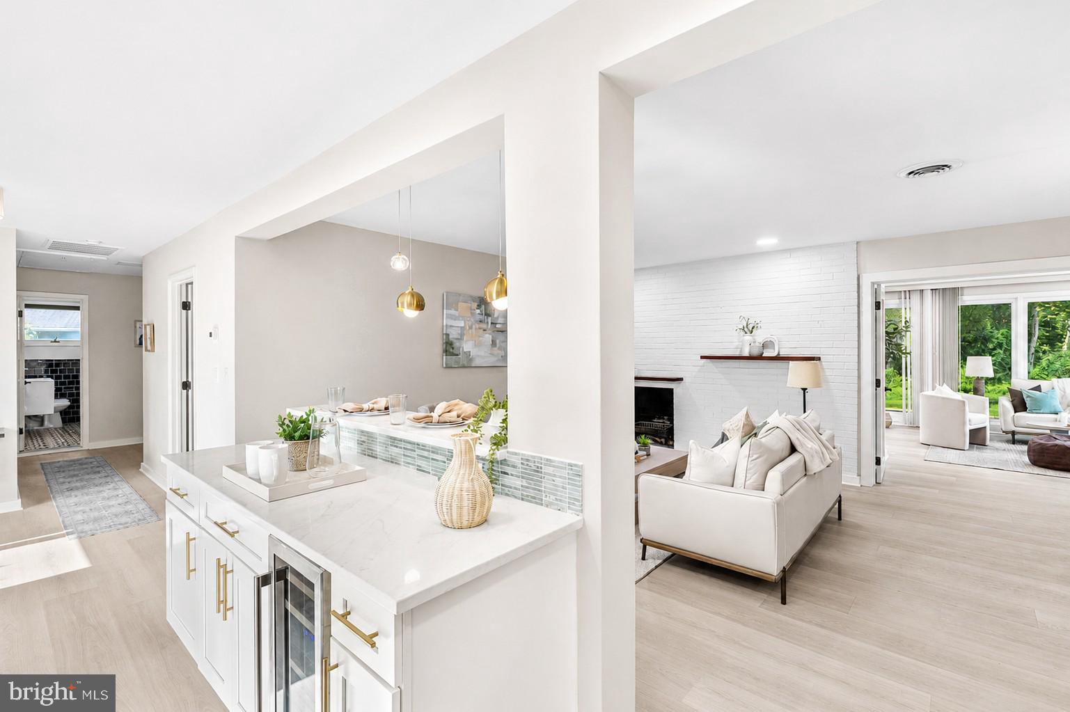 LONG MEADOW ESTATES - Residential