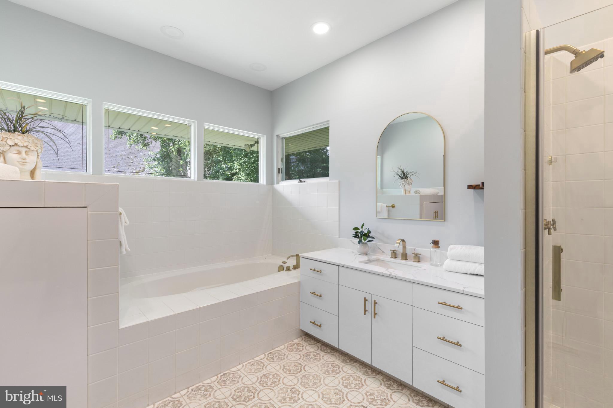 LONG MEADOW ESTATES - Residential