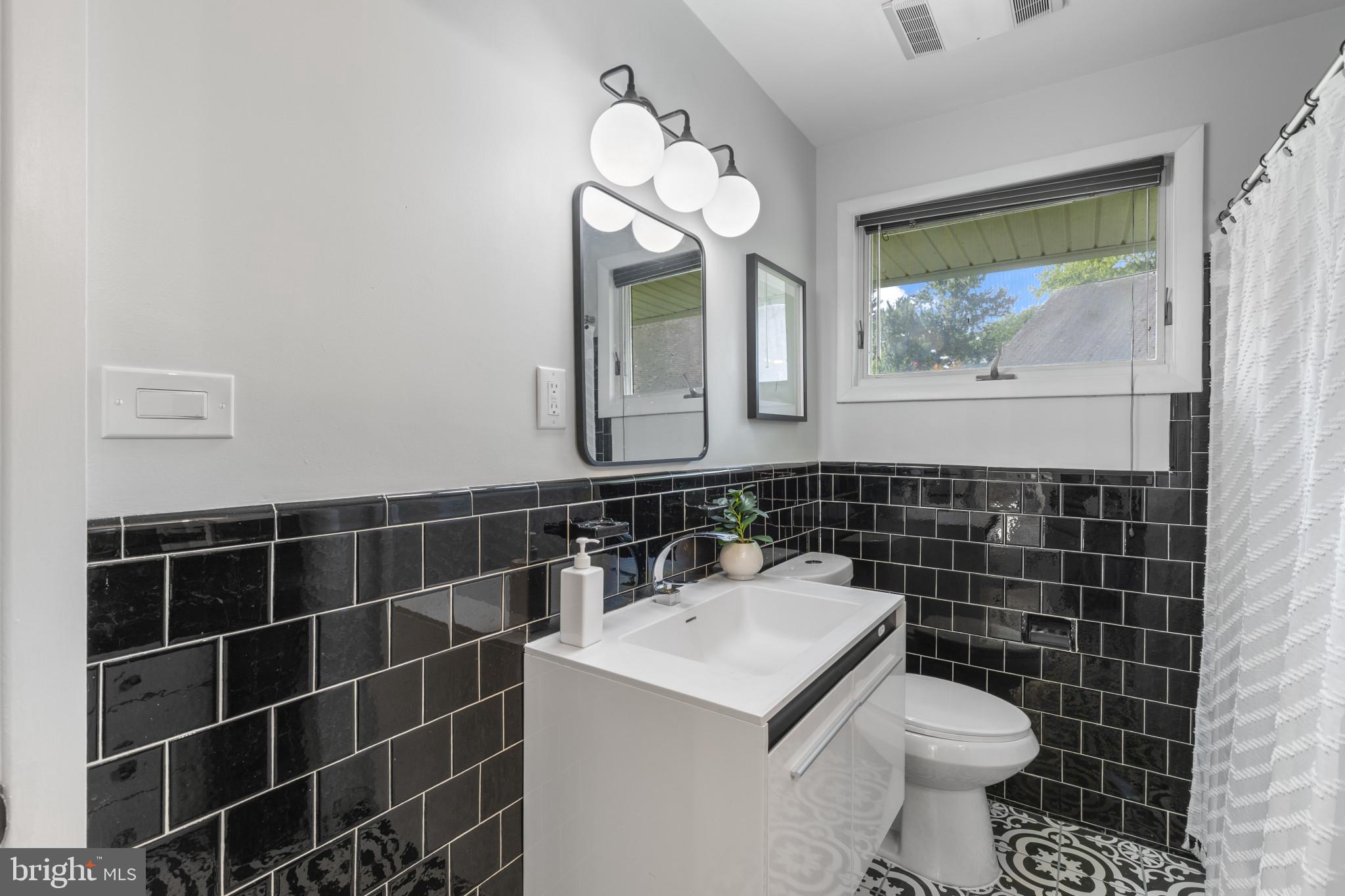 LONG MEADOW ESTATES - Residential
