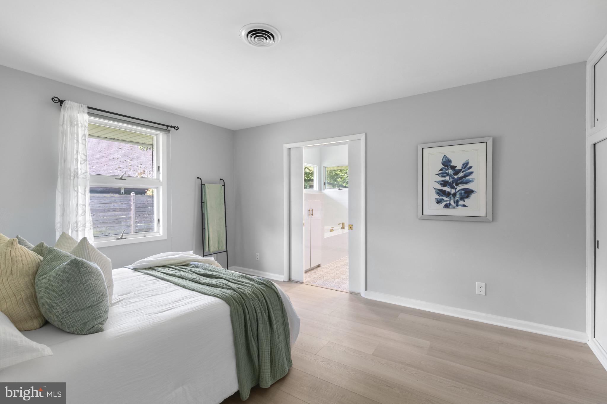 LONG MEADOW ESTATES - Residential