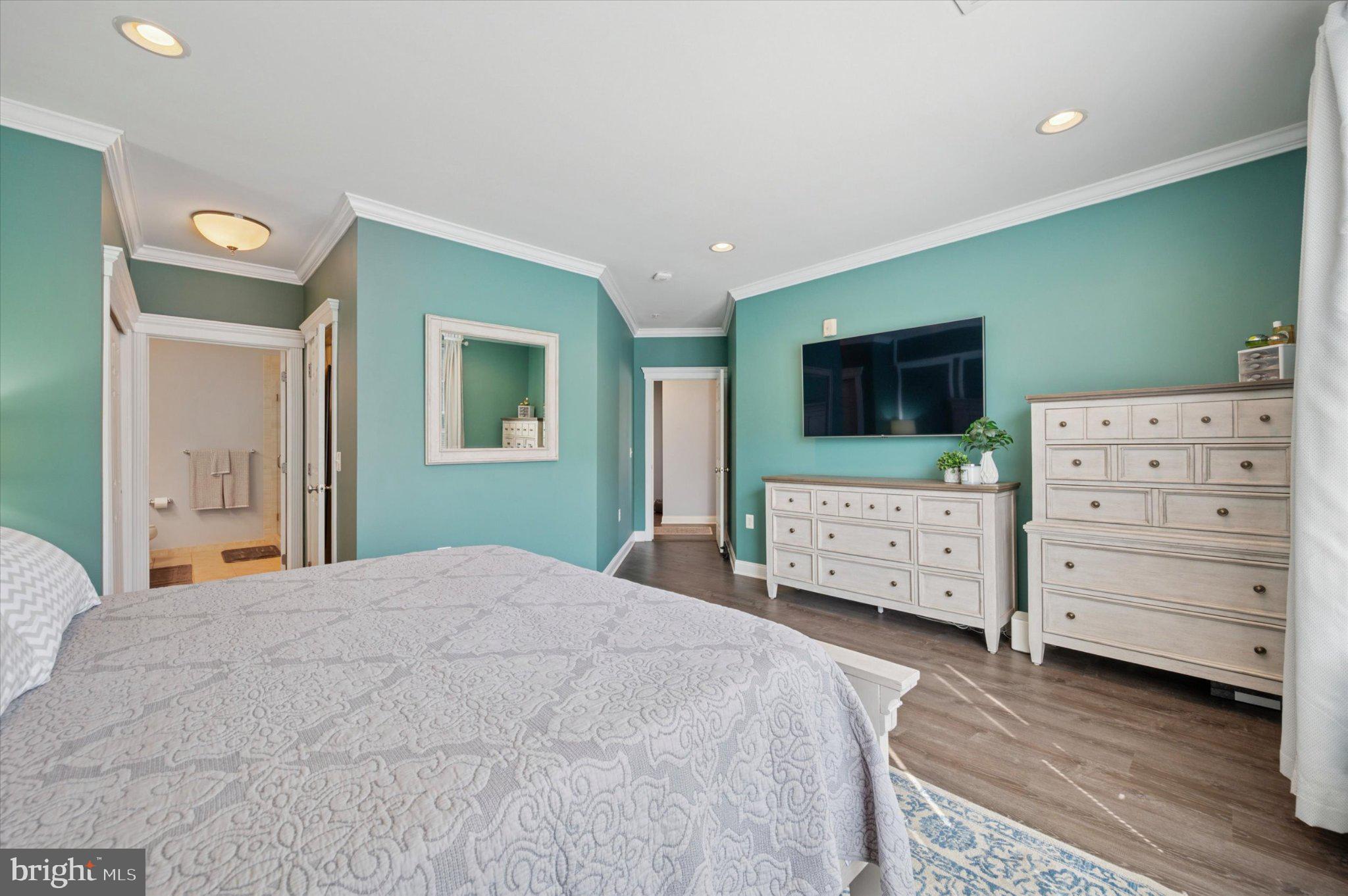THE GRANDE AT RIVERVIEW - Residential