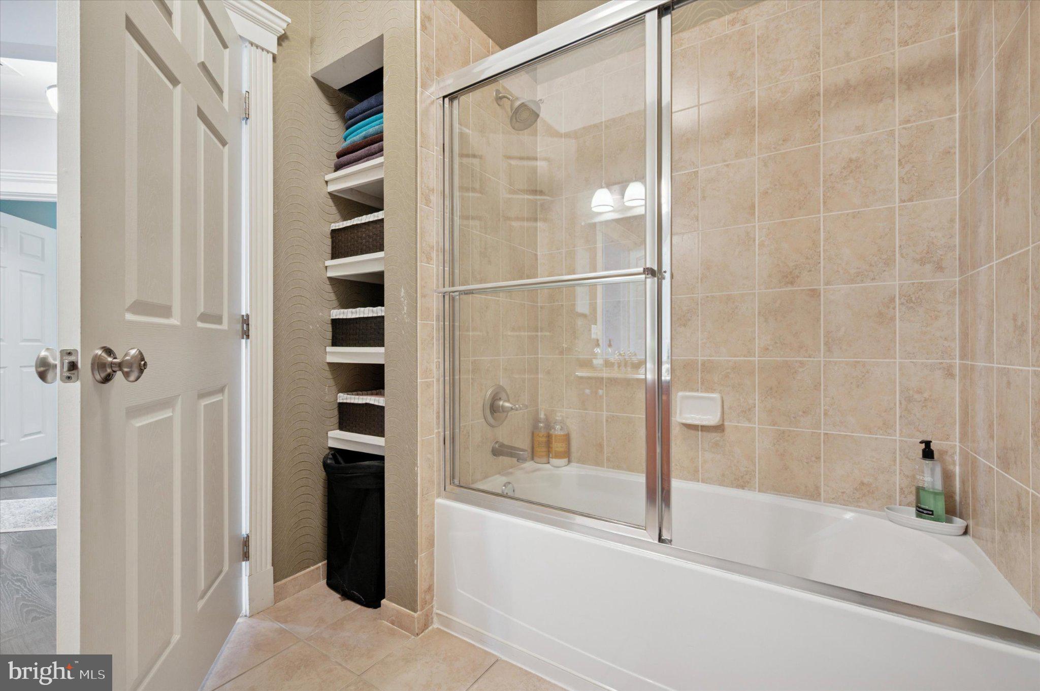 THE GRANDE AT RIVERVIEW - Residential