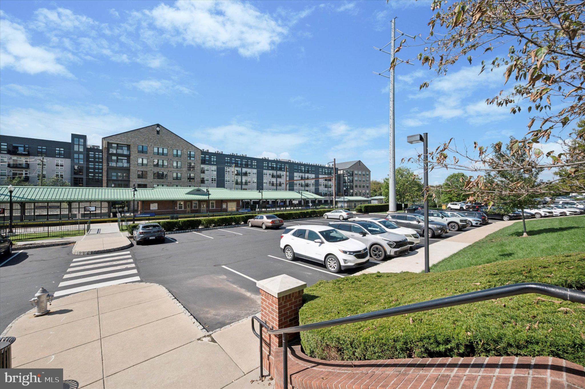 THE GRANDE AT RIVERVIEW - Residential
