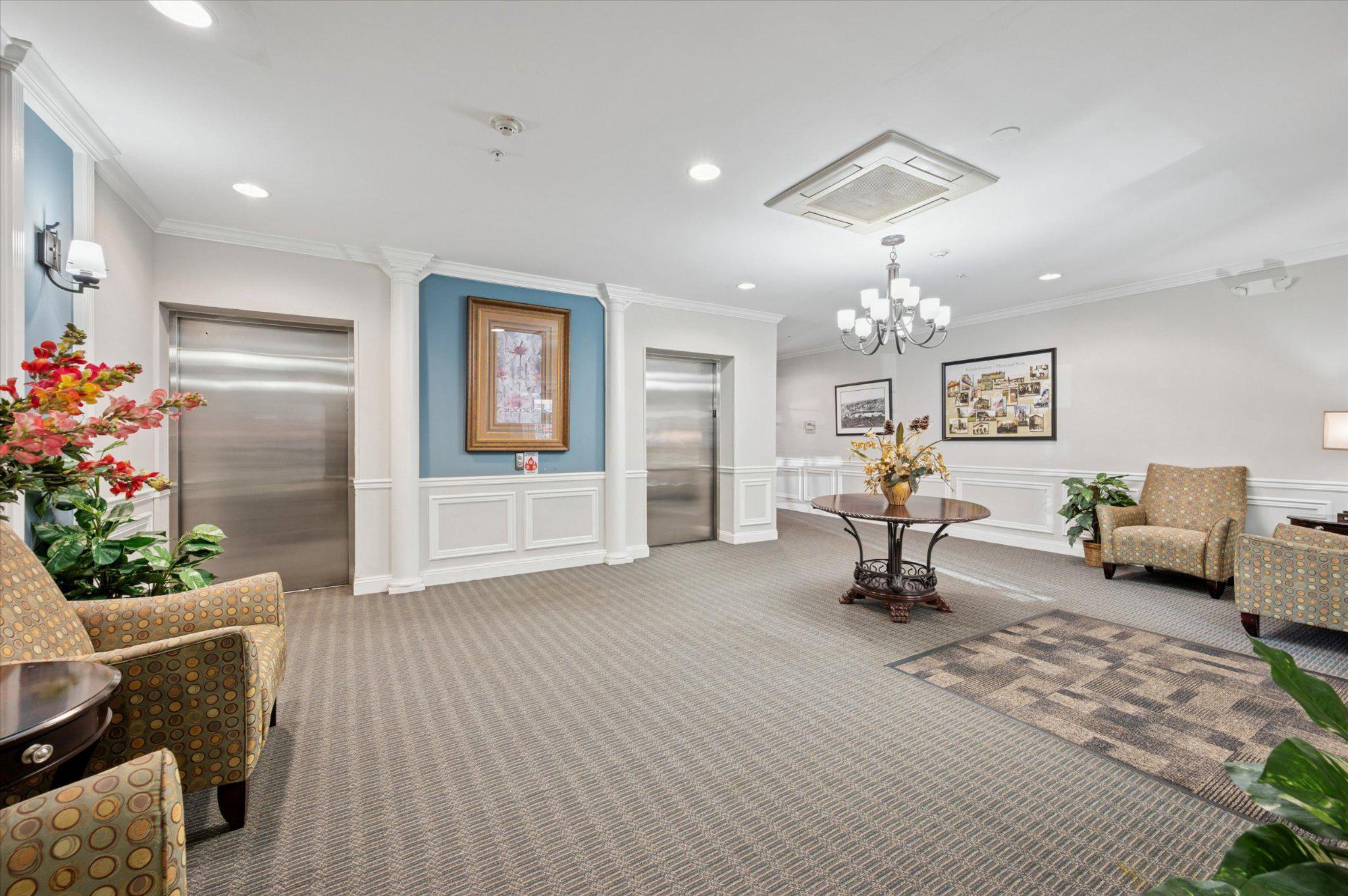 THE GRANDE AT RIVERVIEW - Residential
