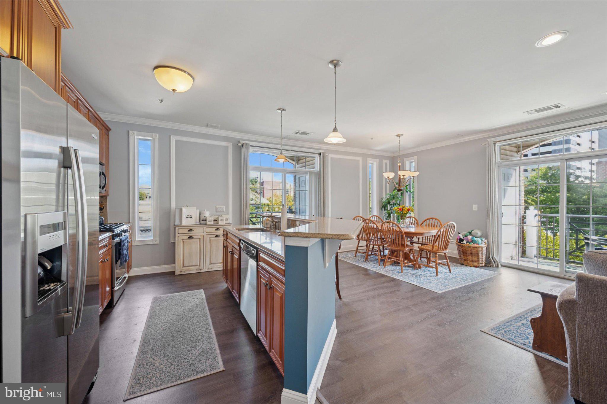 THE GRANDE AT RIVERVIEW - Residential