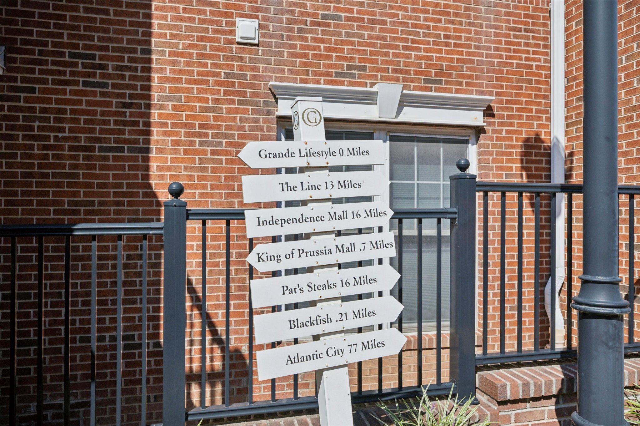 THE GRANDE AT RIVERVIEW - Residential