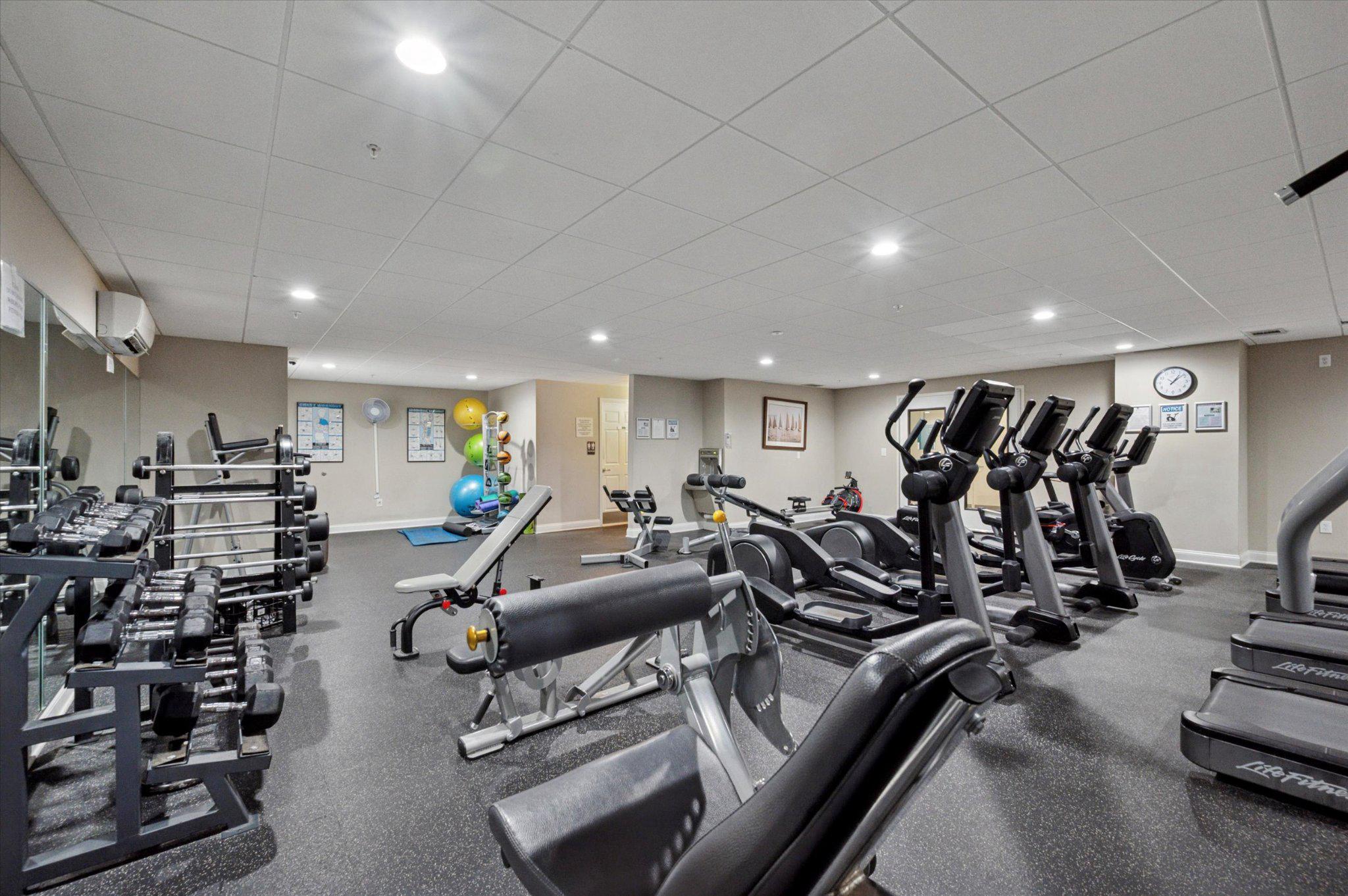 THE GRANDE AT RIVERVIEW - Residential