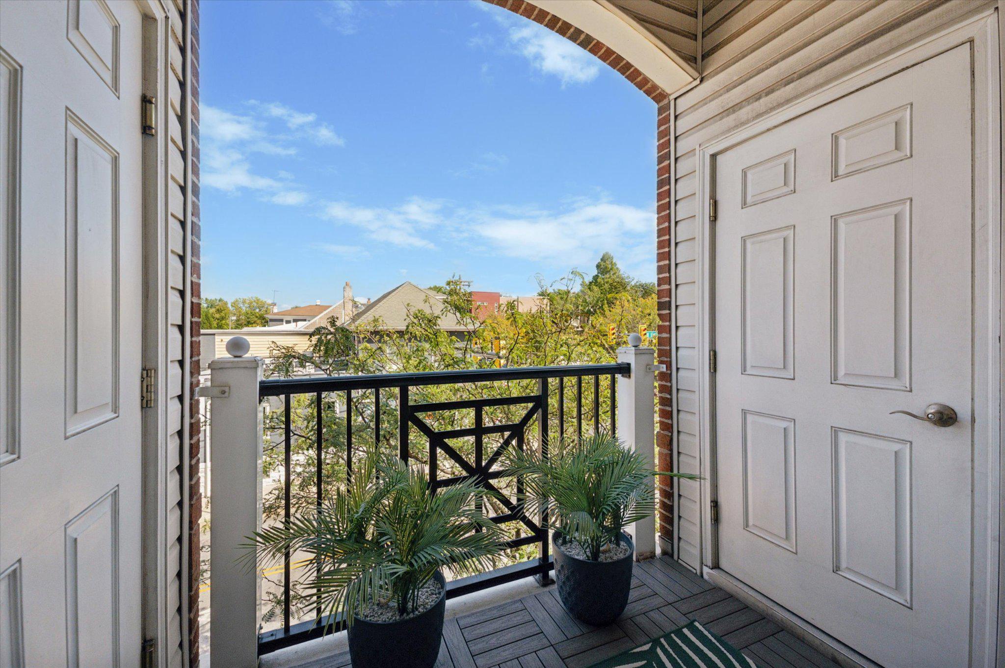 THE GRANDE AT RIVERVIEW - Residential