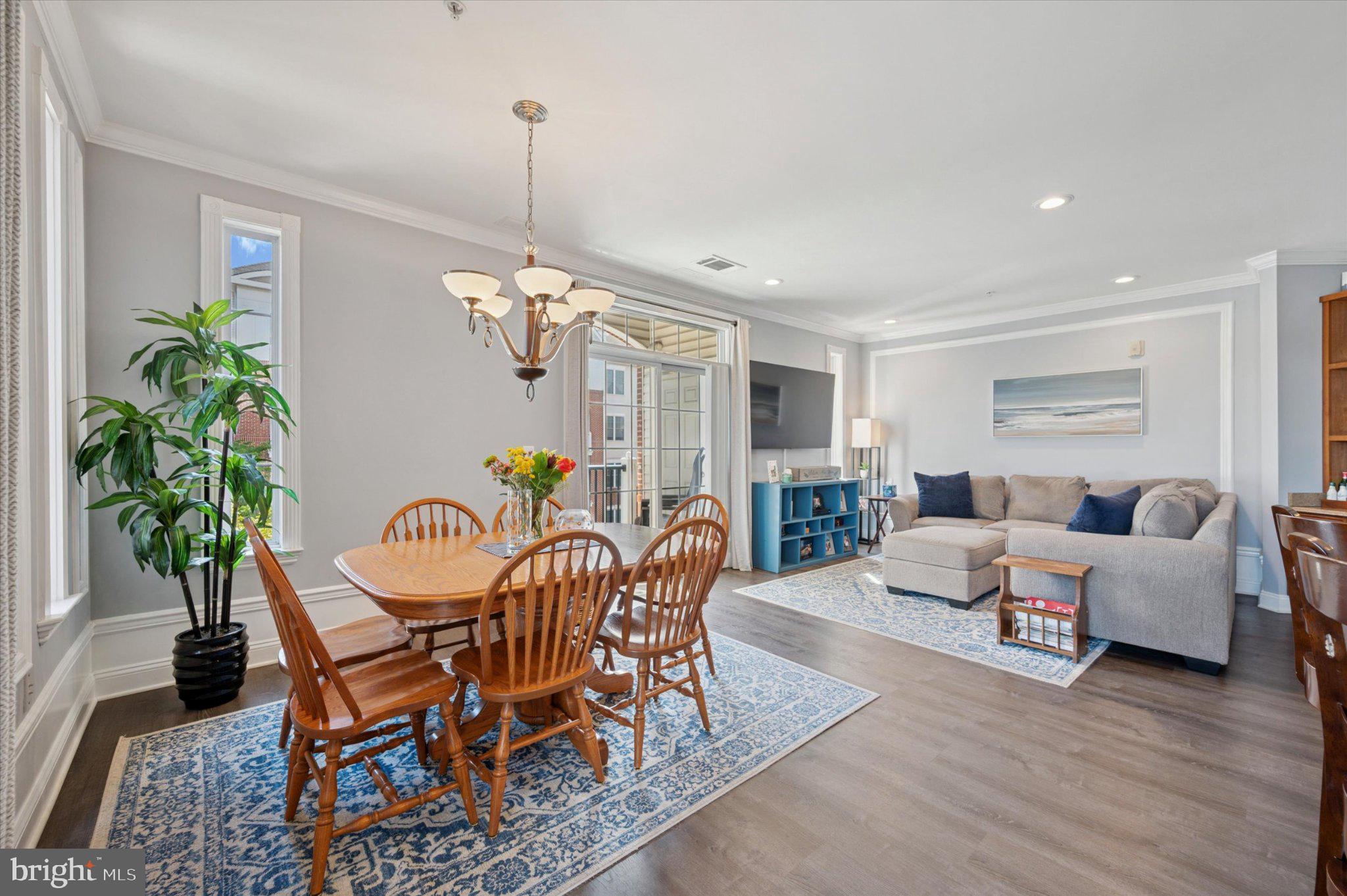 THE GRANDE AT RIVERVIEW - Residential