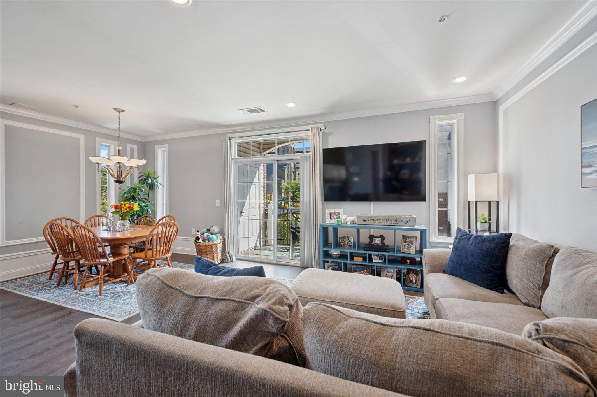 THE GRANDE AT RIVERVIEW - Residential