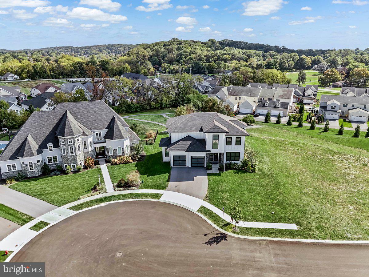 HAYDN MANOR - Residential