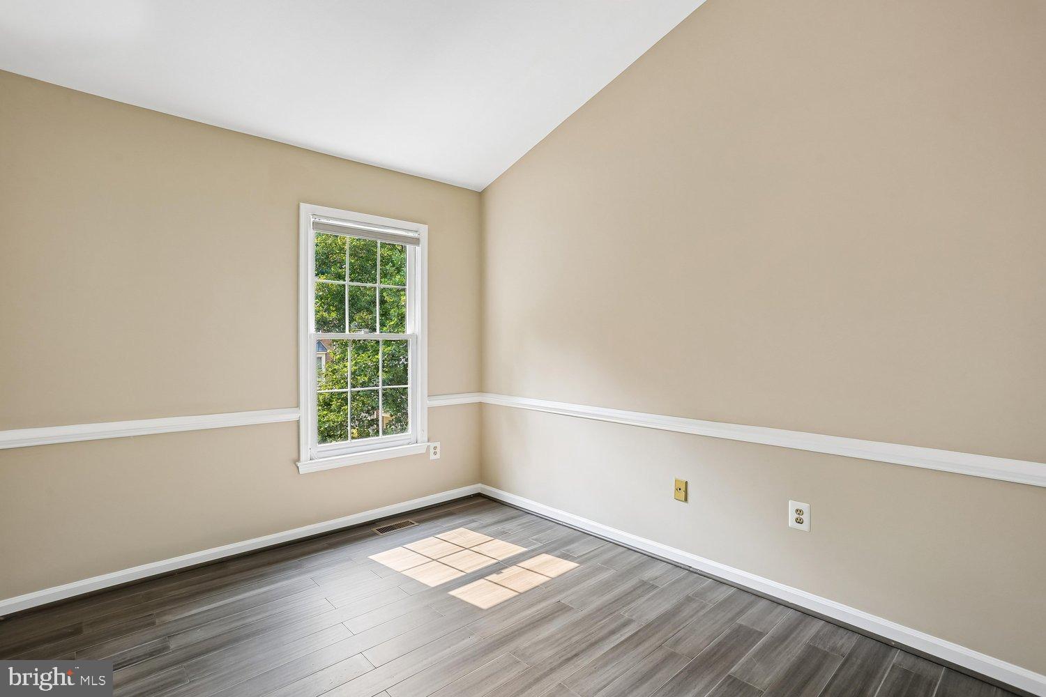 WHITLEY PARK CONDOMINIUM - Residential