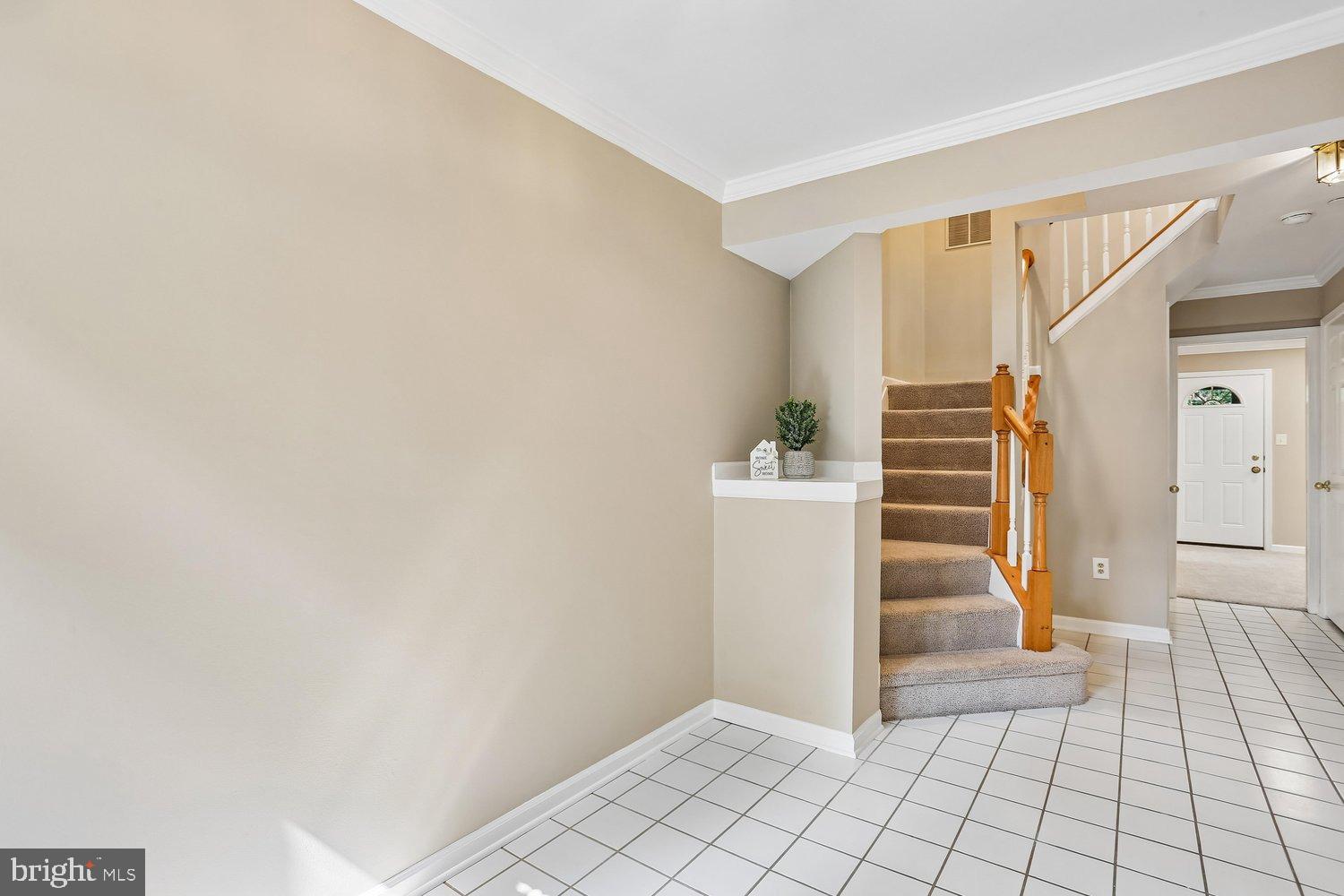 WHITLEY PARK CONDOMINIUM - Residential
