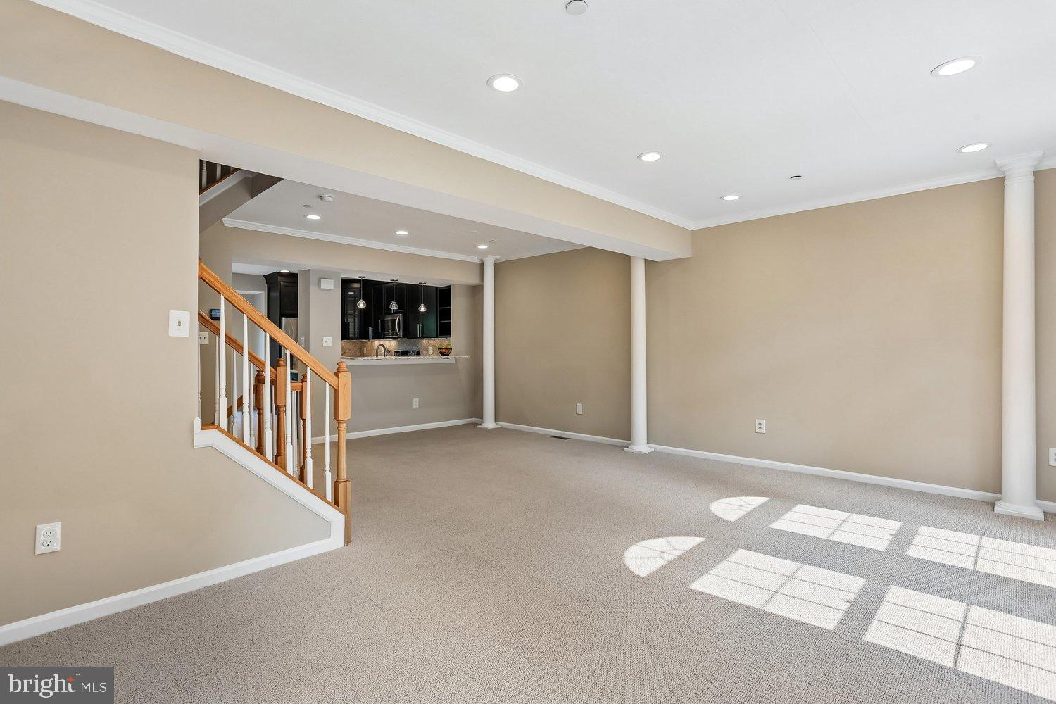 WHITLEY PARK CONDOMINIUM - Residential