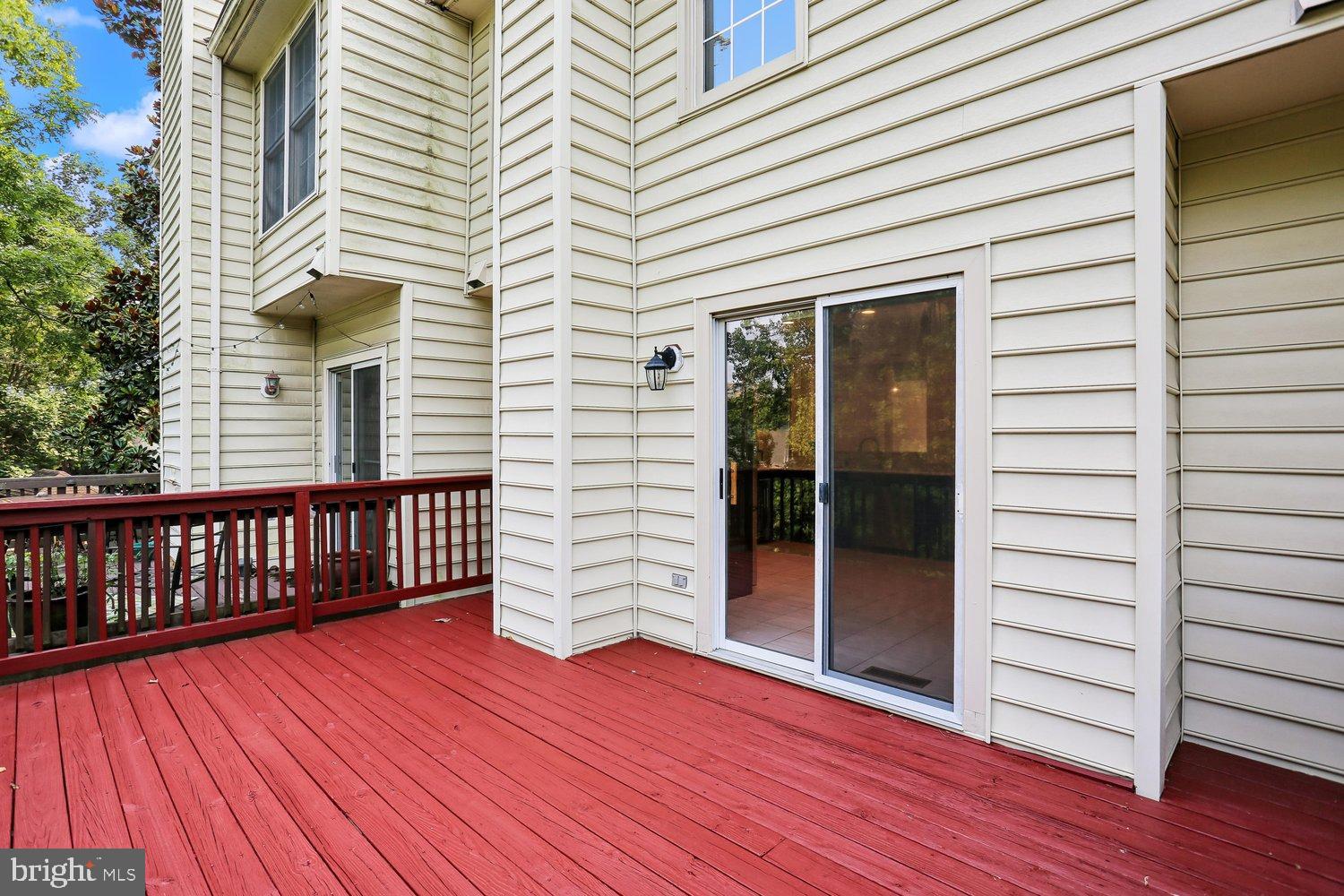 WHITLEY PARK CONDOMINIUM - Residential